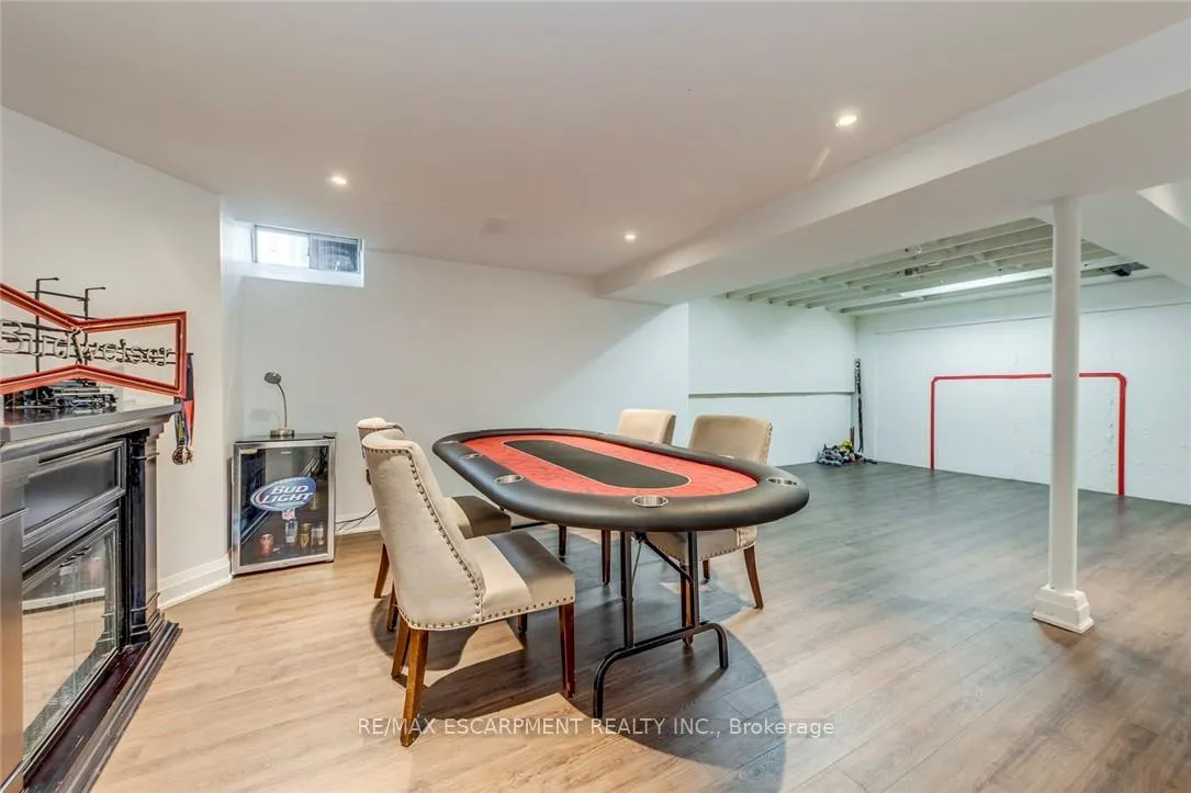 Photo 44 of 3311 Springvale Court, Burlington, Headon — HOMEH