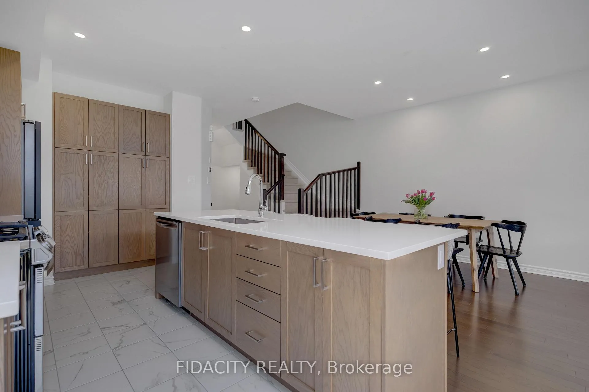 Photo 12 of 1005 Kijik Crescent, Ottawa, Blossom Park/Kemp Park/Findlay Creek — HOMEH