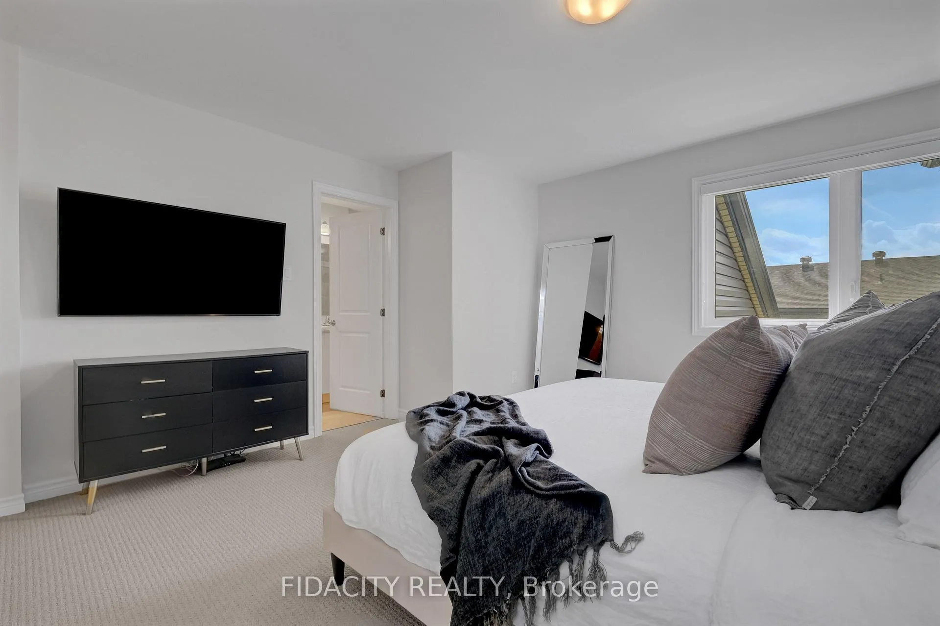 Photo 16 of 1005 Kijik Crescent, Ottawa, Blossom Park/Kemp Park/Findlay Creek — HOMEH