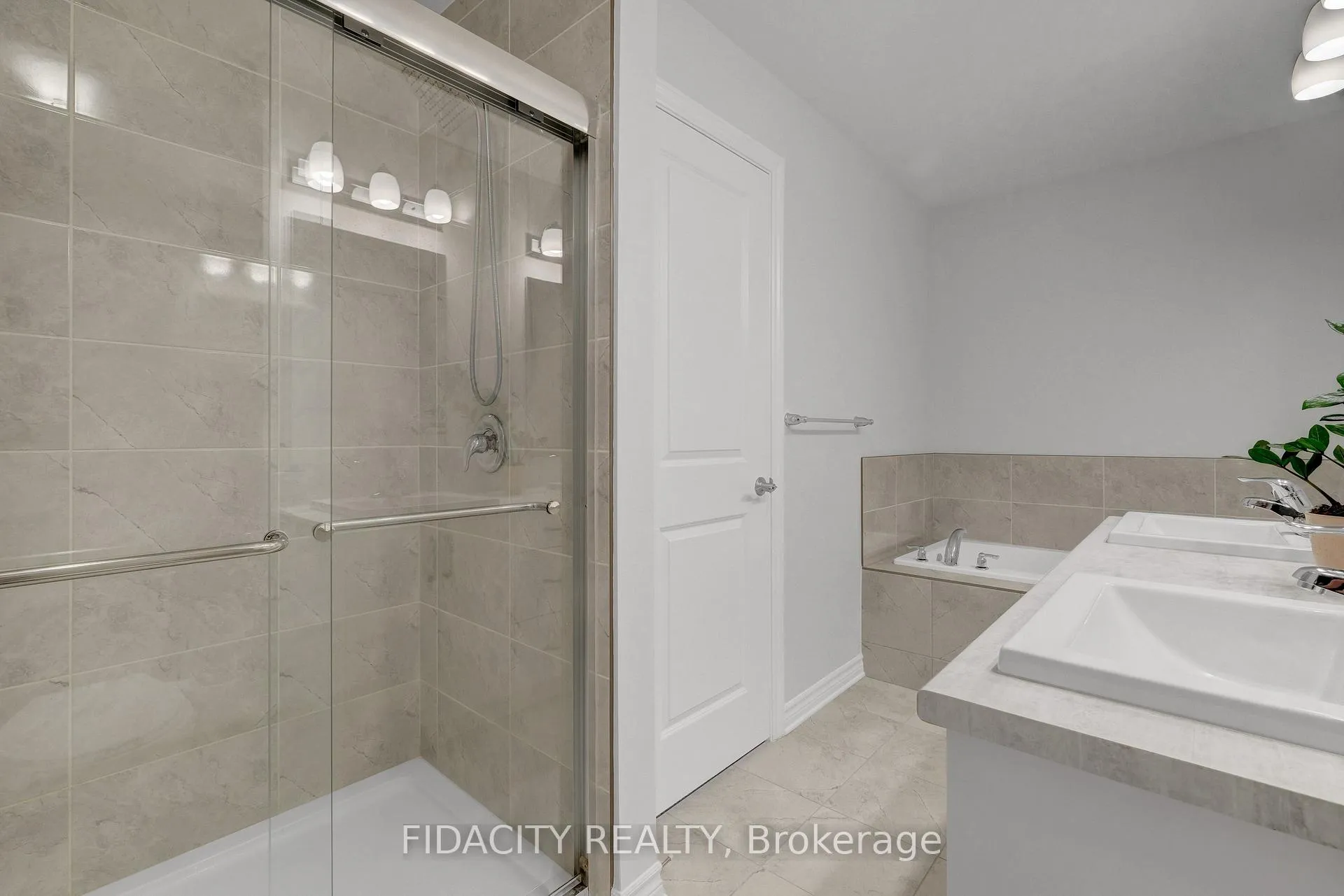 Photo 18 of 1005 Kijik Crescent, Ottawa, Blossom Park/Kemp Park/Findlay Creek — HOMEH