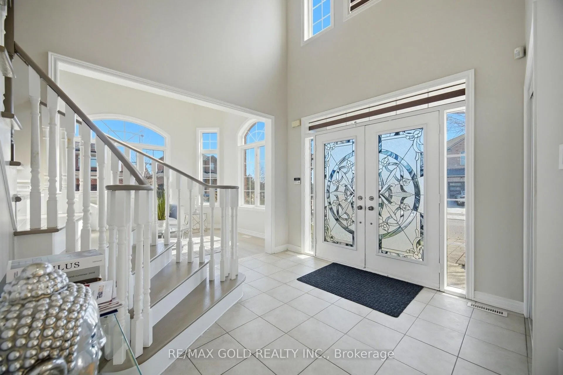 Photo 4 of 26 Gorevale Drive, Brampton, Bram East — HOMEH