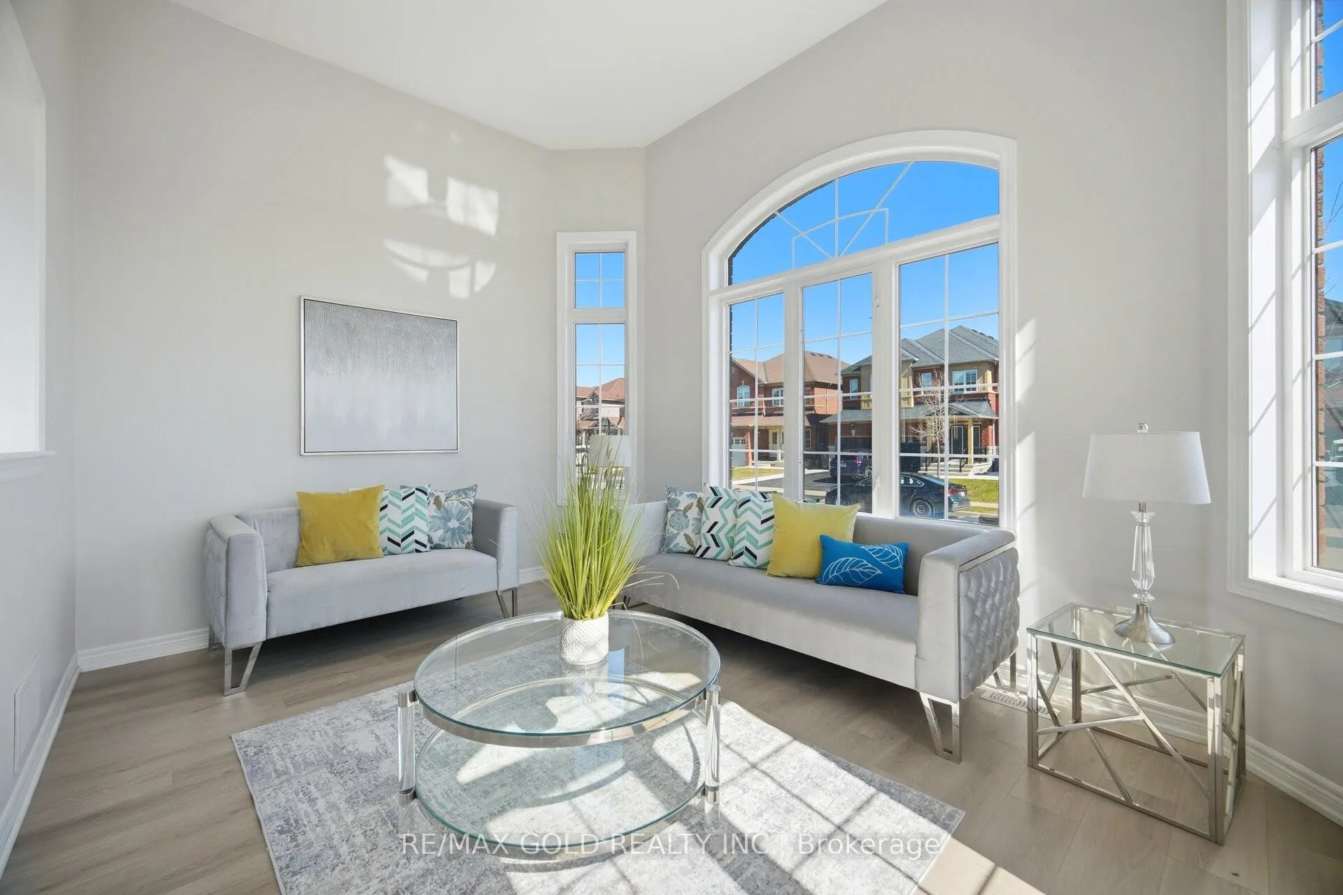 Photo 6 of 26 Gorevale Drive, Brampton, Bram East — HOMEH