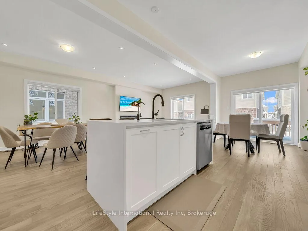 Photo 11 of 24 Hutchison Road, Guelph, Kortright East — HOMEH