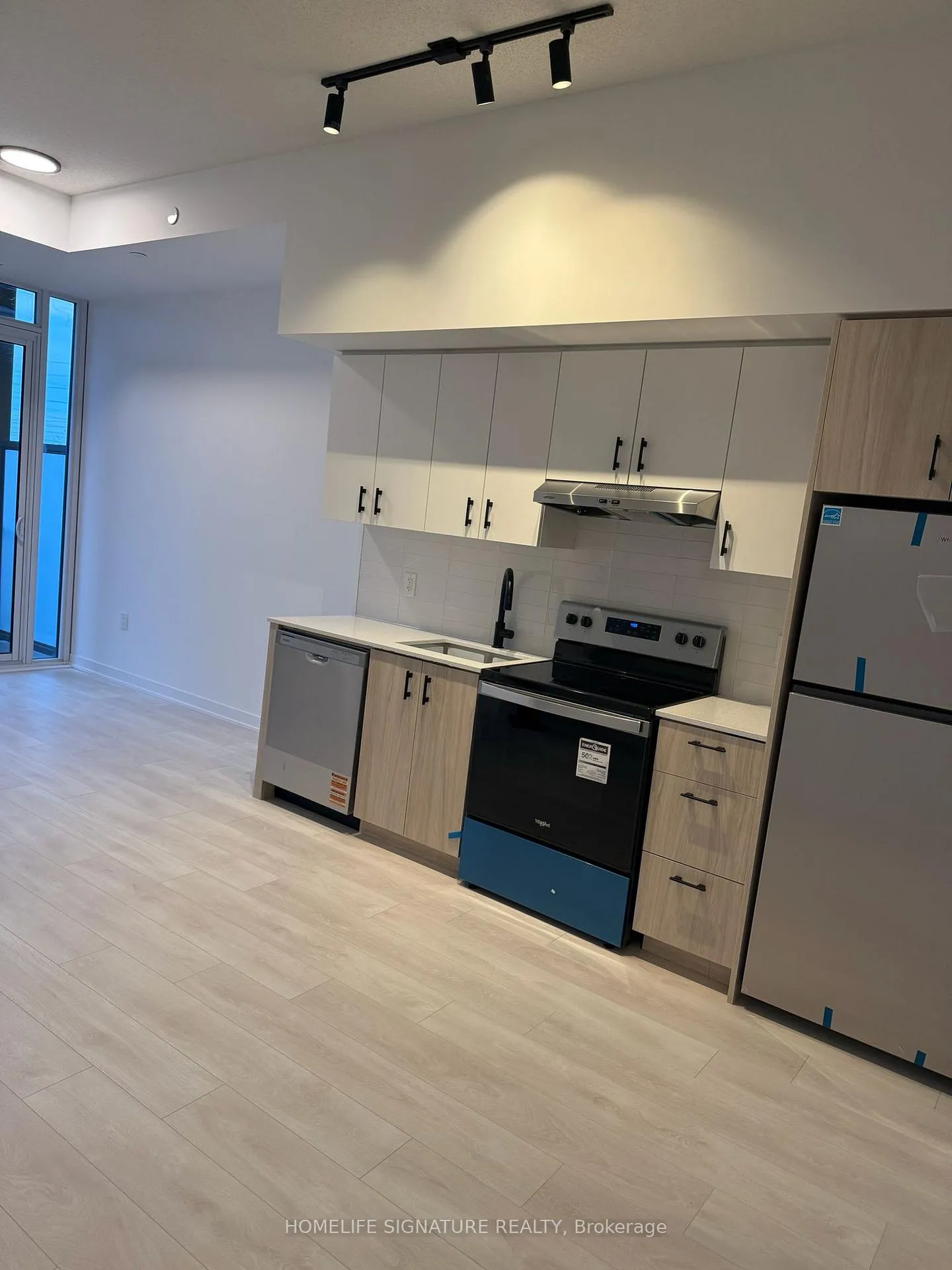 Photo 6 of Unit 115, 4878 Powers Common, Burlington, Appleby — HOMEH