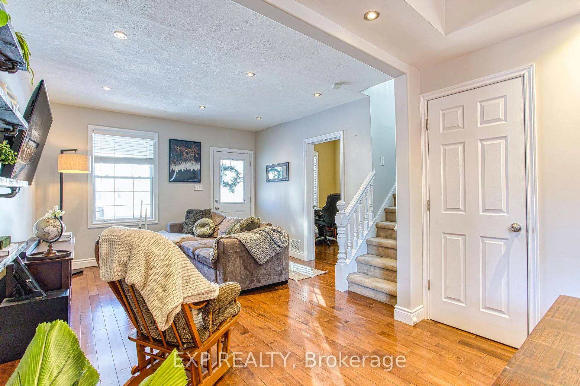 Photo 11 of 153 Gladstone Avenue, Hamilton, St. Clair — HOMEH