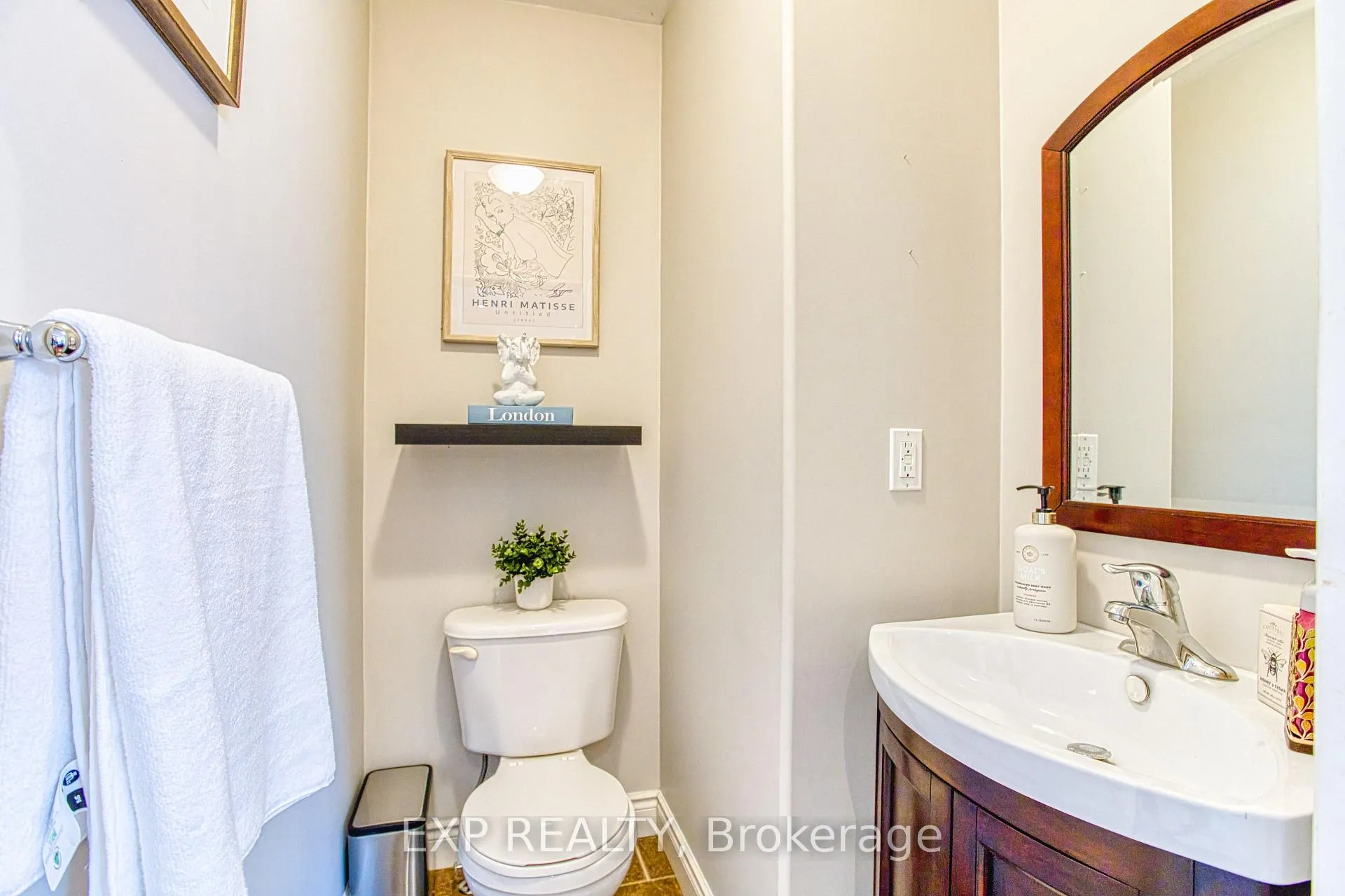 Photo 15 of 153 Gladstone Avenue, Hamilton, St. Clair — HOMEH