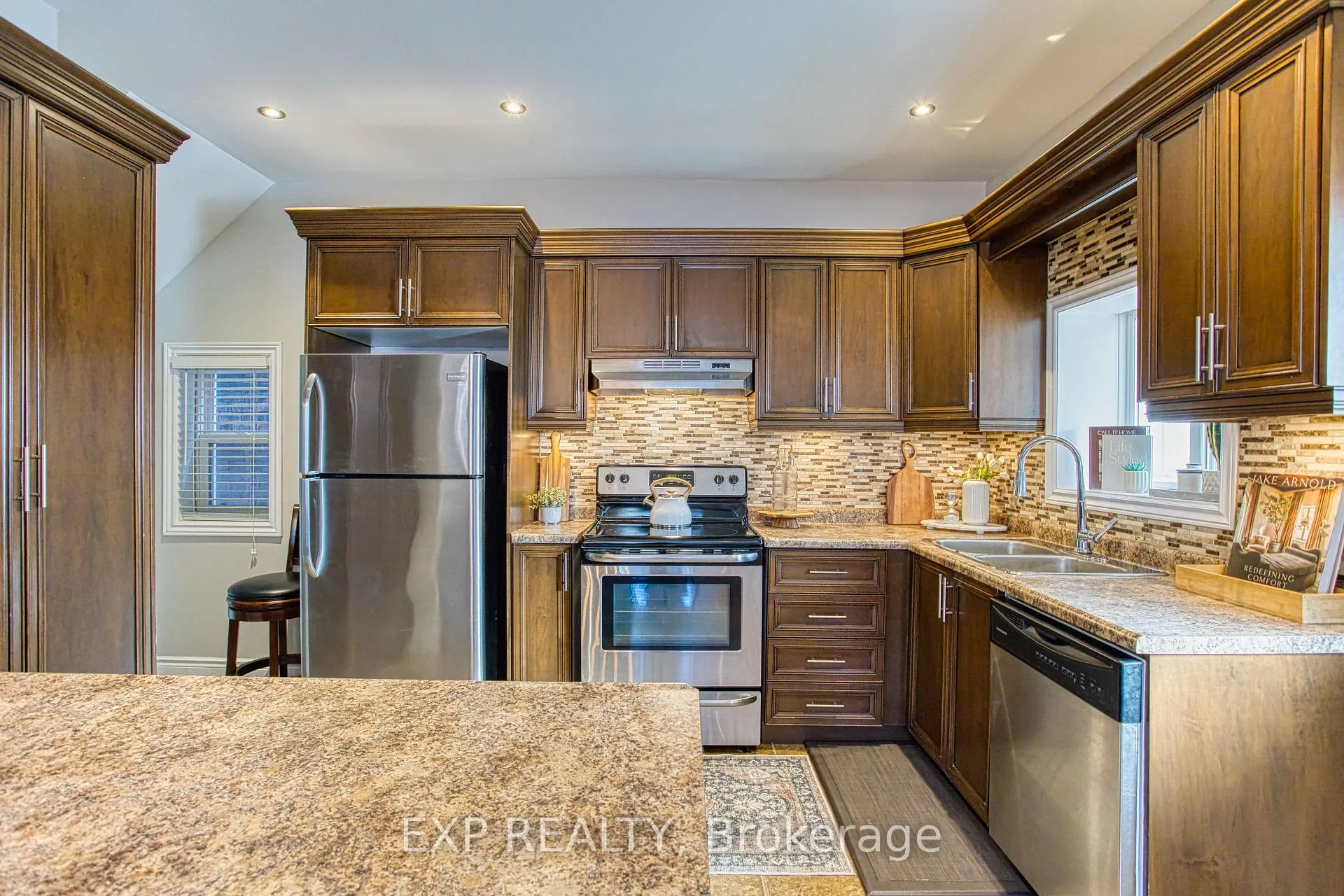 Photo 20 of 153 Gladstone Avenue, Hamilton, St. Clair — HOMEH