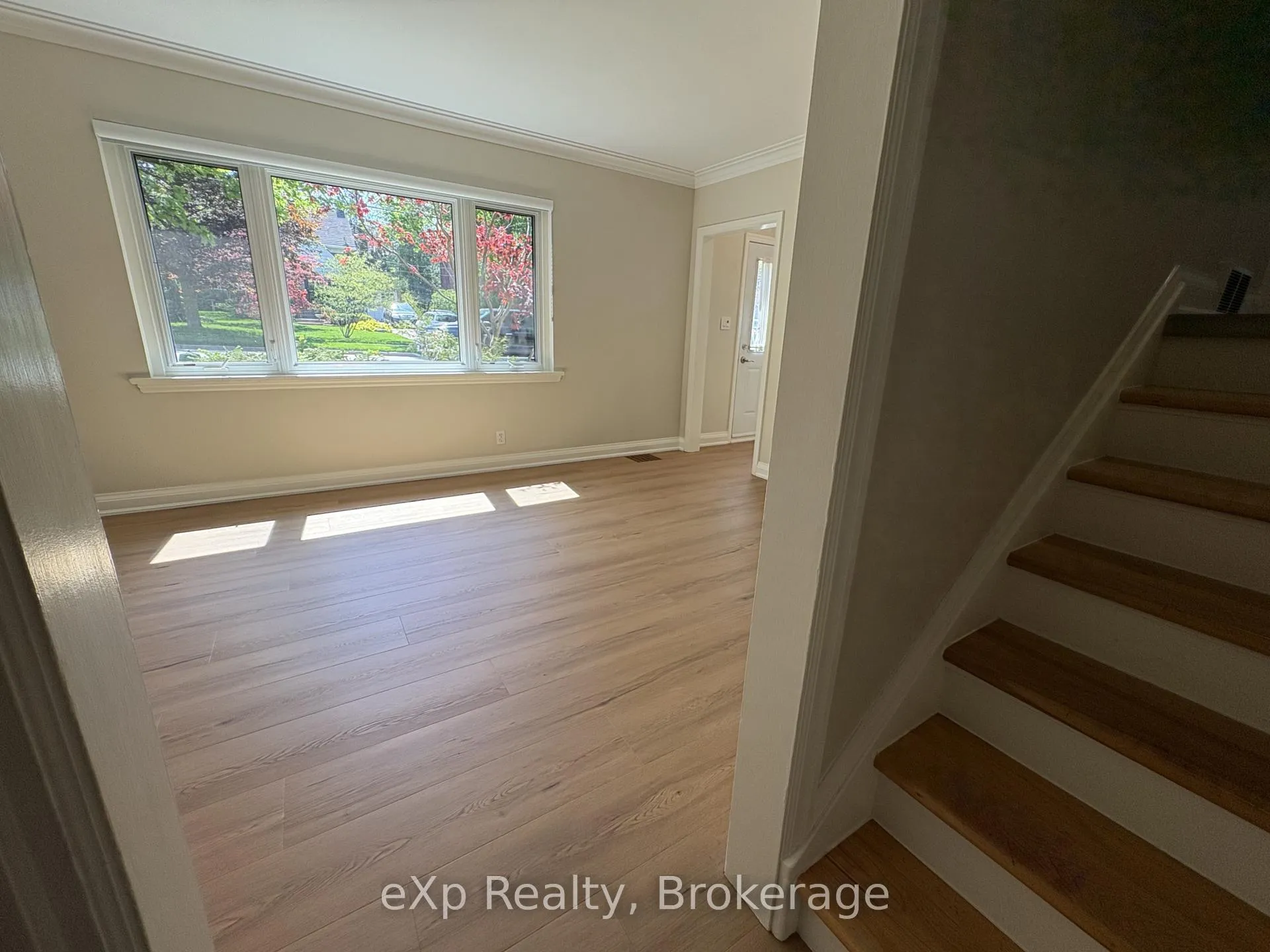 Photo 6 of 73 Metcalfe Street, Guelph, St. George's — HOMEH