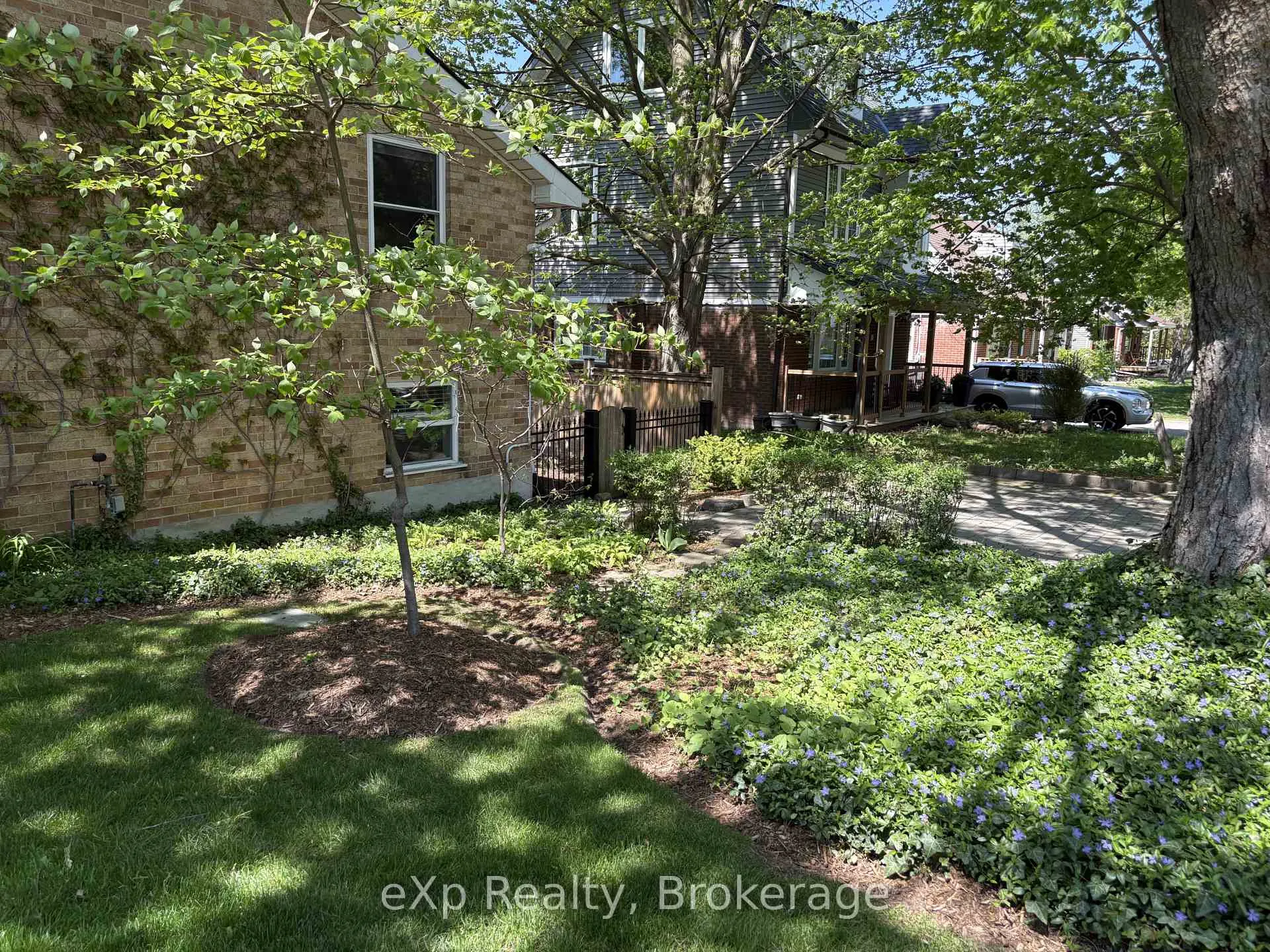 Photo 21 of 73 Metcalfe Street, Guelph, St. George's — HOMEH