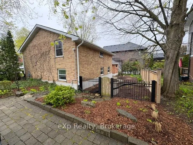 Photo 22 of 73 Metcalfe Street, Guelph, St. George's — HOMEH