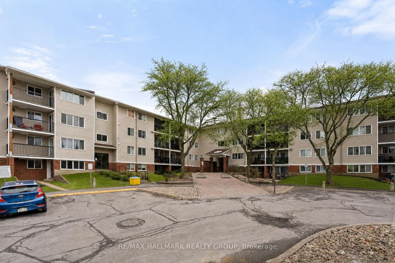 Photo 1 of Unit 315, 6532 Bilberry Drive, Ottawa, Orleans Wood — HOMEH