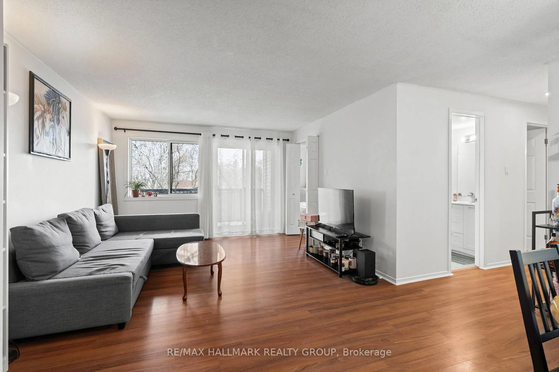 Photo 3 of Unit 315, 6532 Bilberry Drive, Ottawa, Orleans Wood — HOMEH
