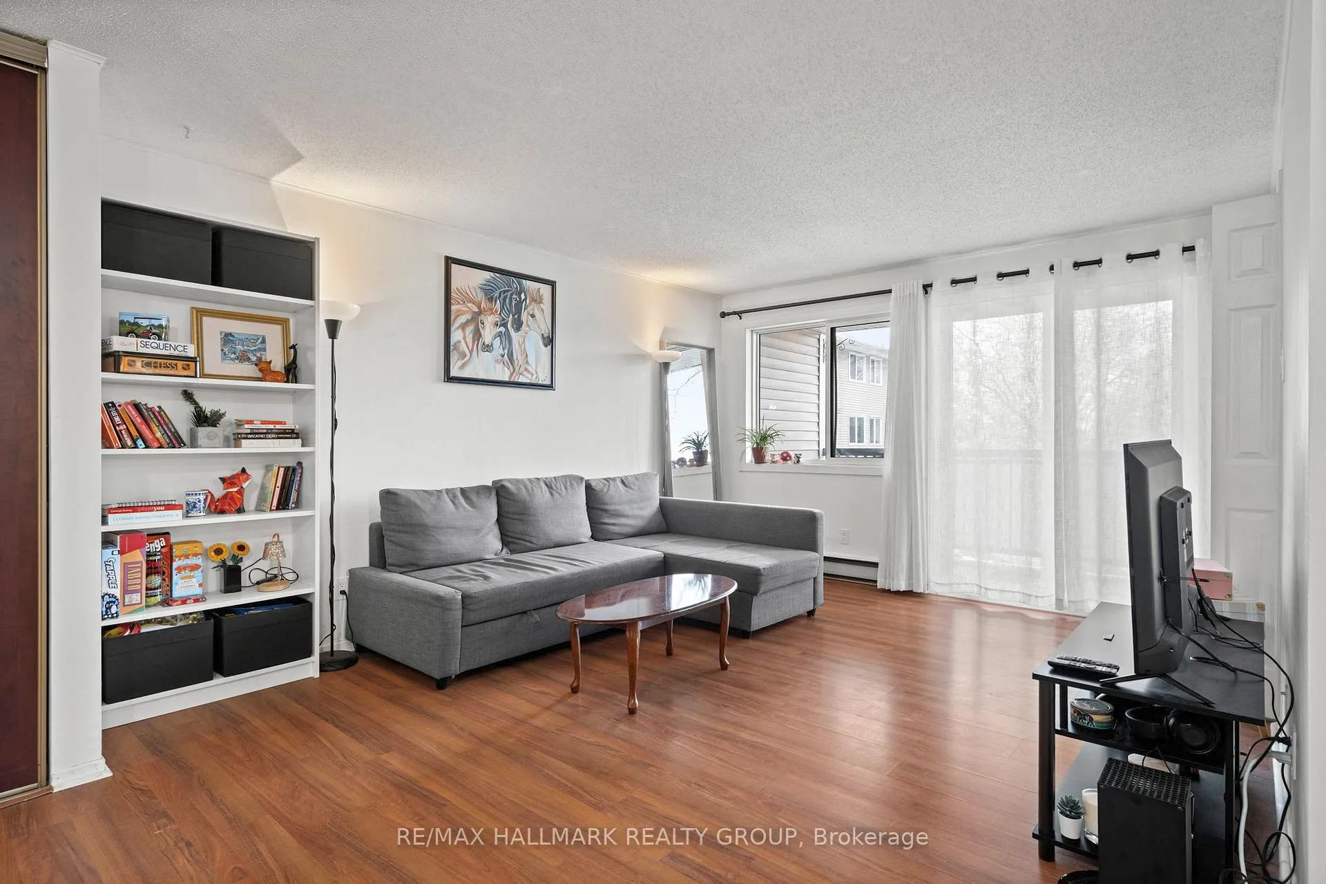 Photo 4 of Unit 315, 6532 Bilberry Drive, Ottawa, Orleans Wood — HOMEH