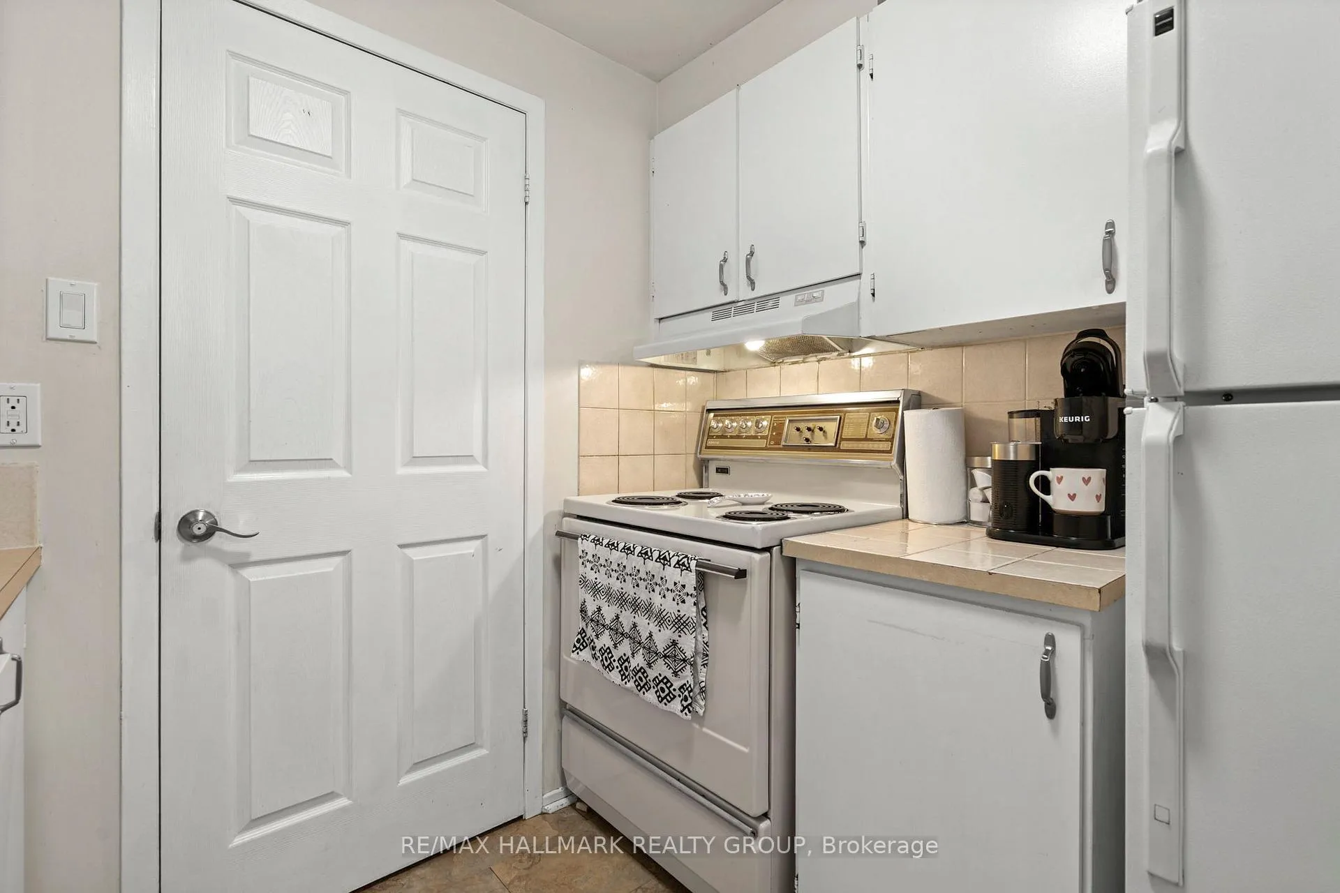 Photo 10 of Unit 315, 6532 Bilberry Drive, Ottawa, Orleans Wood — HOMEH