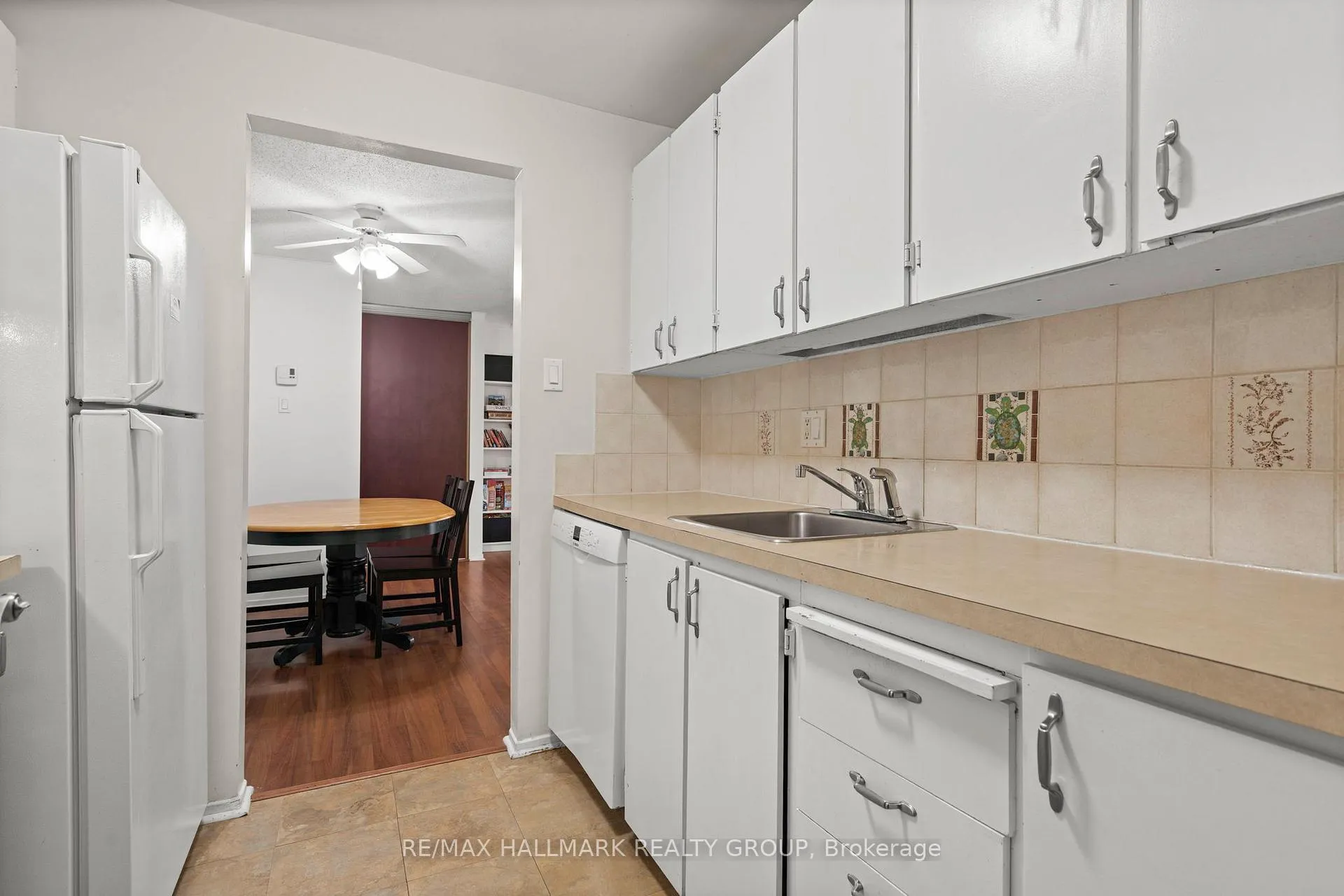 Photo 11 of Unit 315, 6532 Bilberry Drive, Ottawa, Orleans Wood — HOMEH