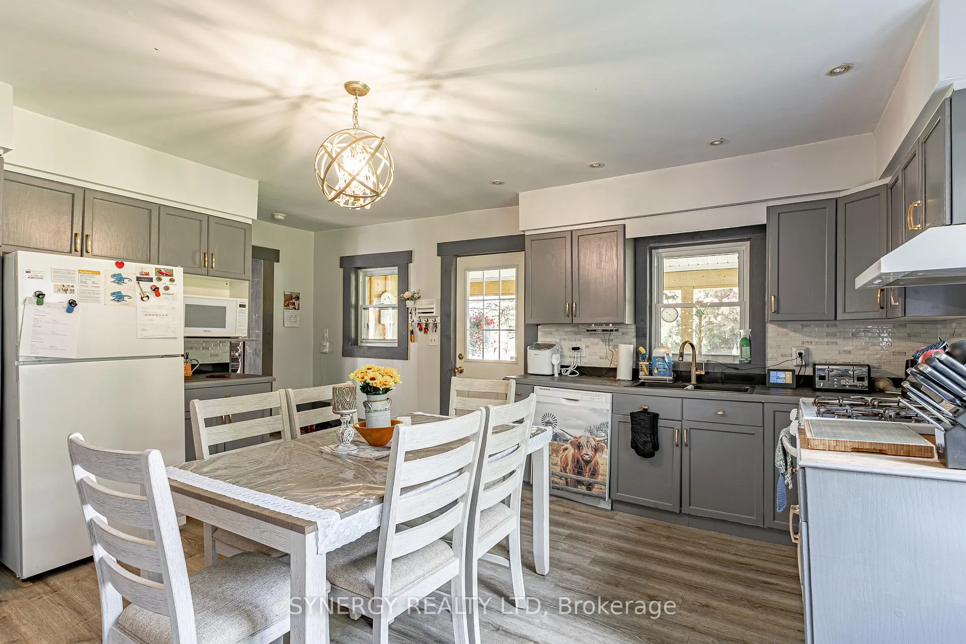 Photo 6 of 3759 Trillium Drive, Southwest Middlesex, Rural Southwest Middlesex — HOMEH