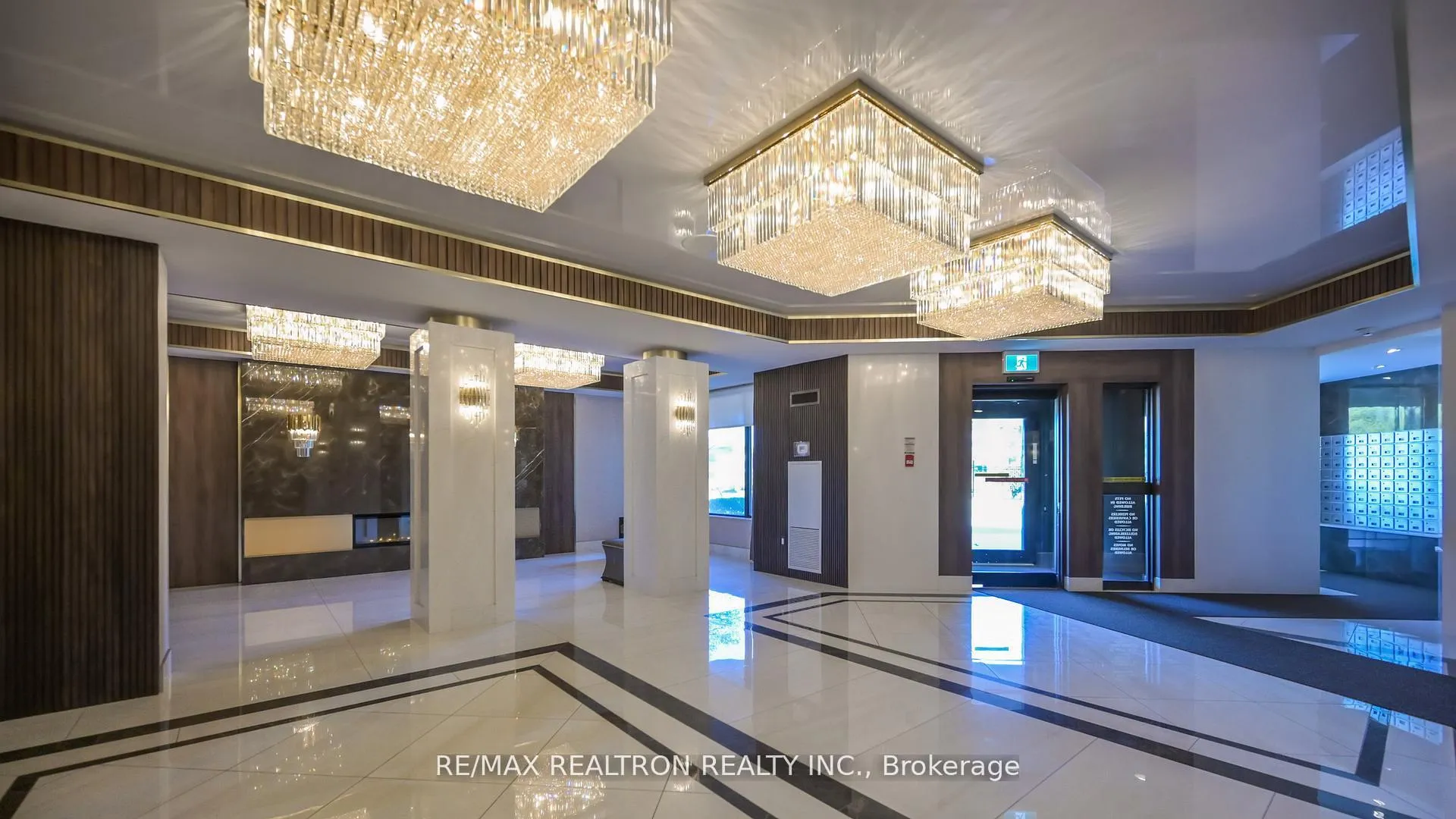 Photo 3 of Unit 805, 7420 Bathurst Street, Vaughan, Brownridge — HOMEH