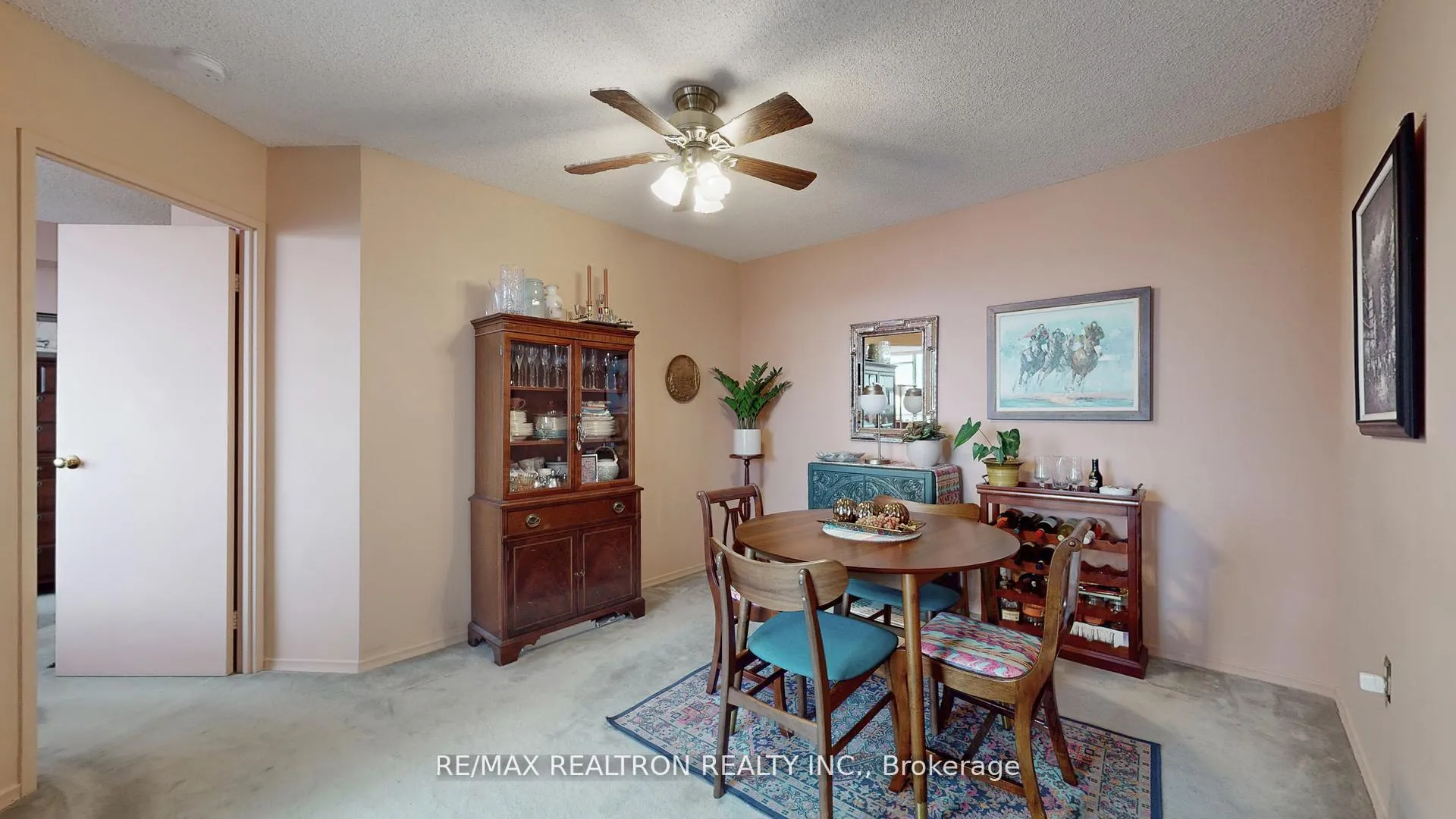 Photo 9 of Unit 805, 7420 Bathurst Street, Vaughan, Brownridge — HOMEH