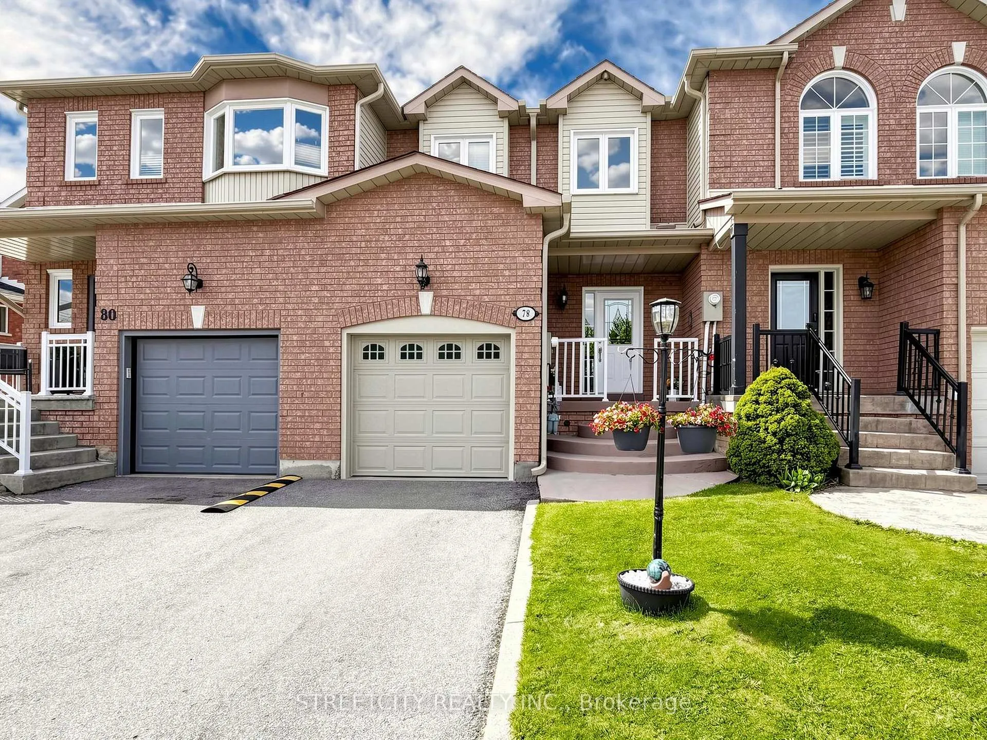 Photo 1 of 78 Waterbury Street, Caledon, Bolton East — HOMEH