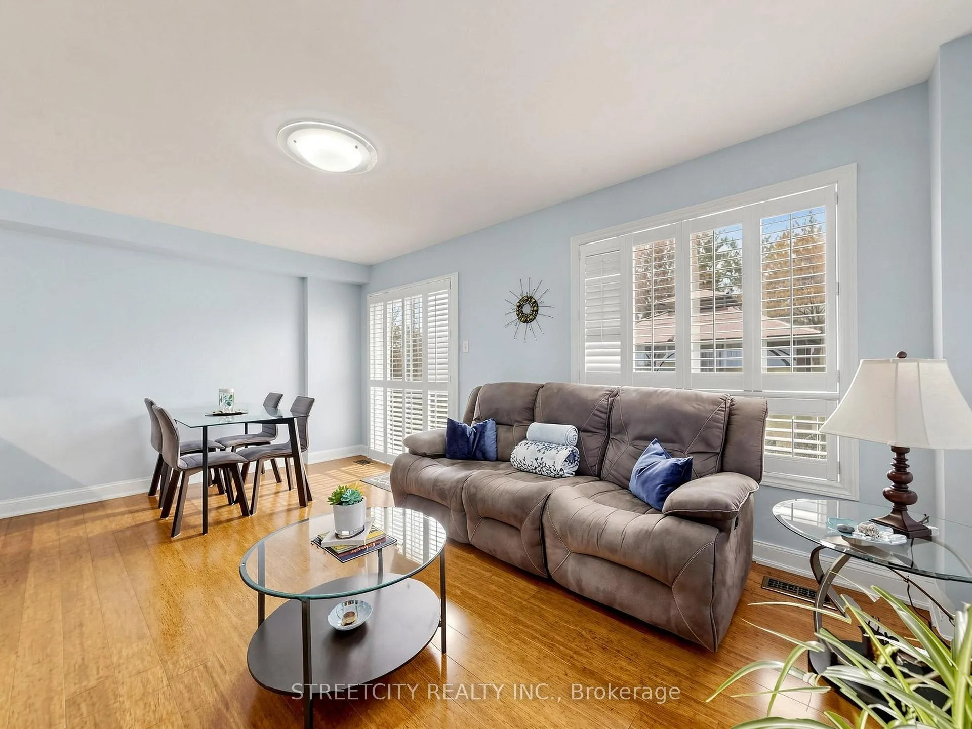Photo 13 of 78 Waterbury Street, Caledon, Bolton East — HOMEH