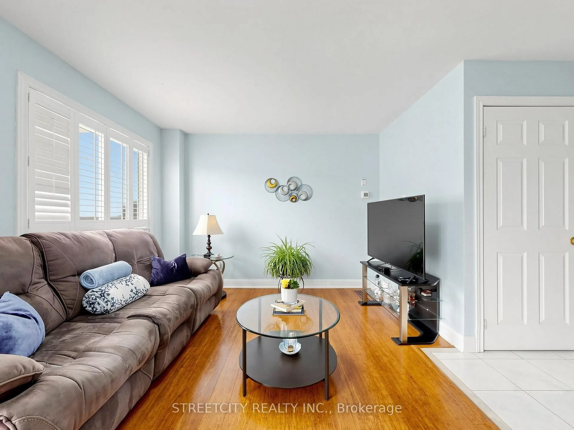 Photo 14 of 78 Waterbury Street, Caledon, Bolton East — HOMEH