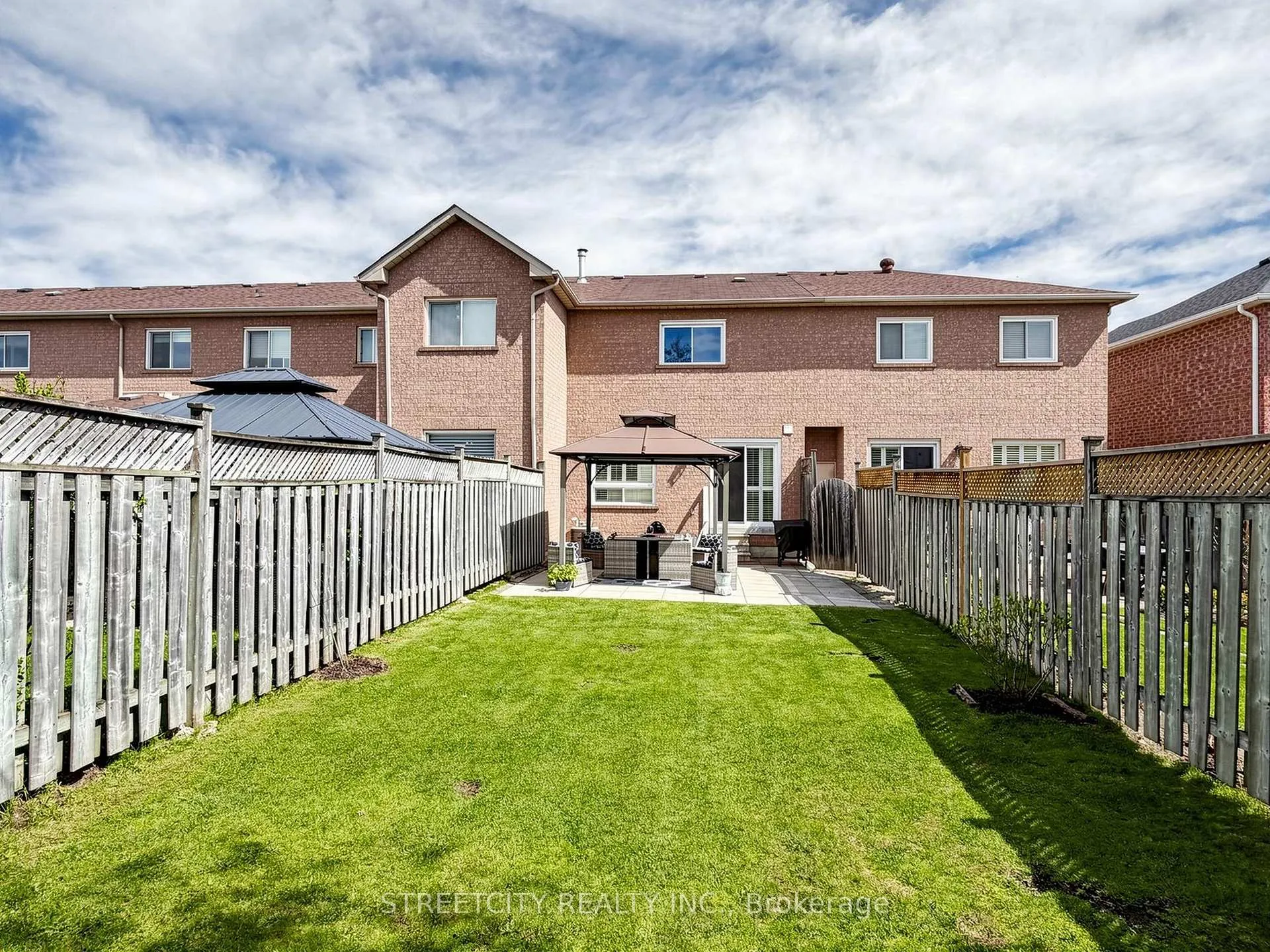 Photo 43 of 78 Waterbury Street, Caledon, Bolton East — HOMEH