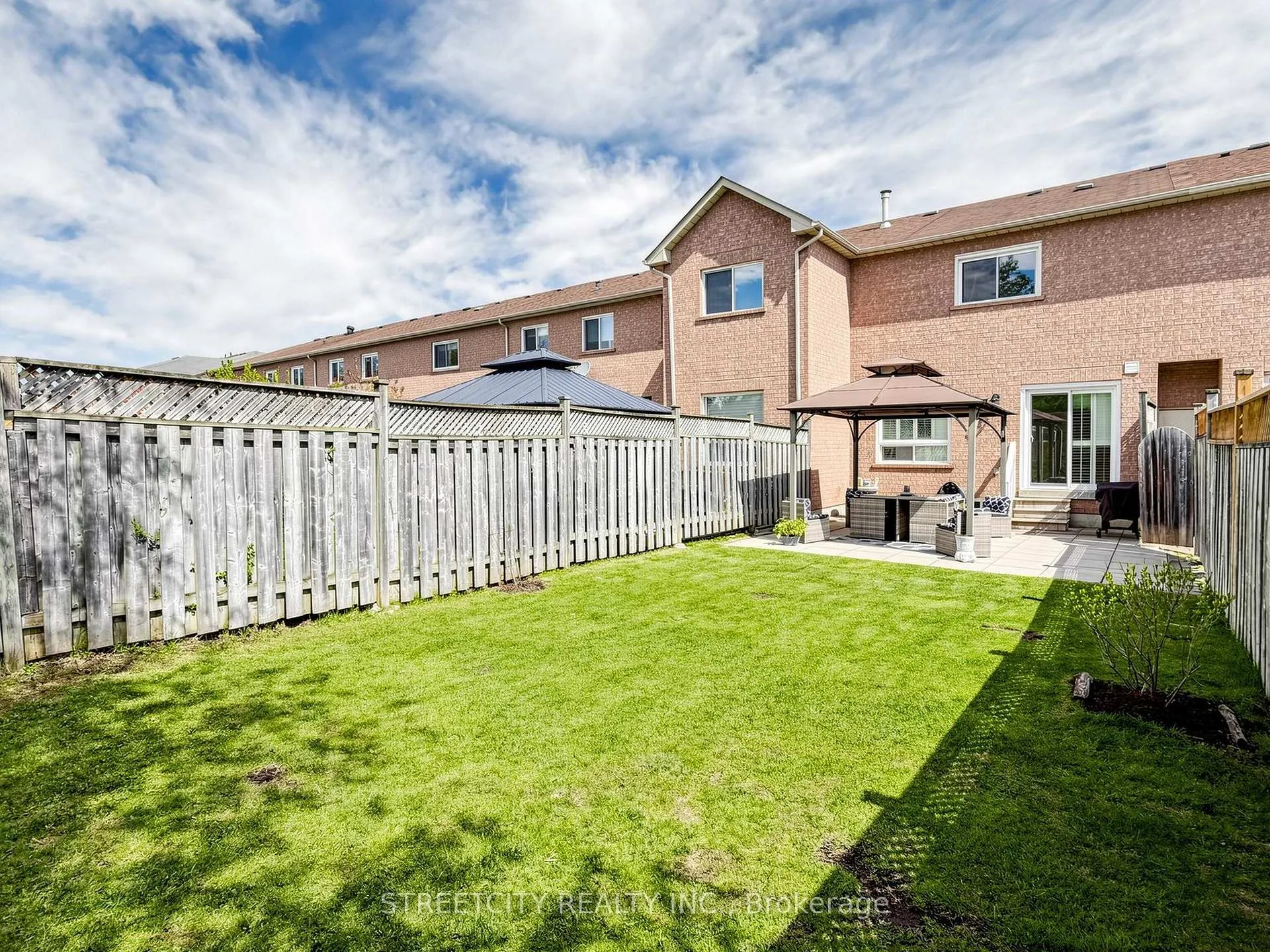 Photo 44 of 78 Waterbury Street, Caledon, Bolton East — HOMEH