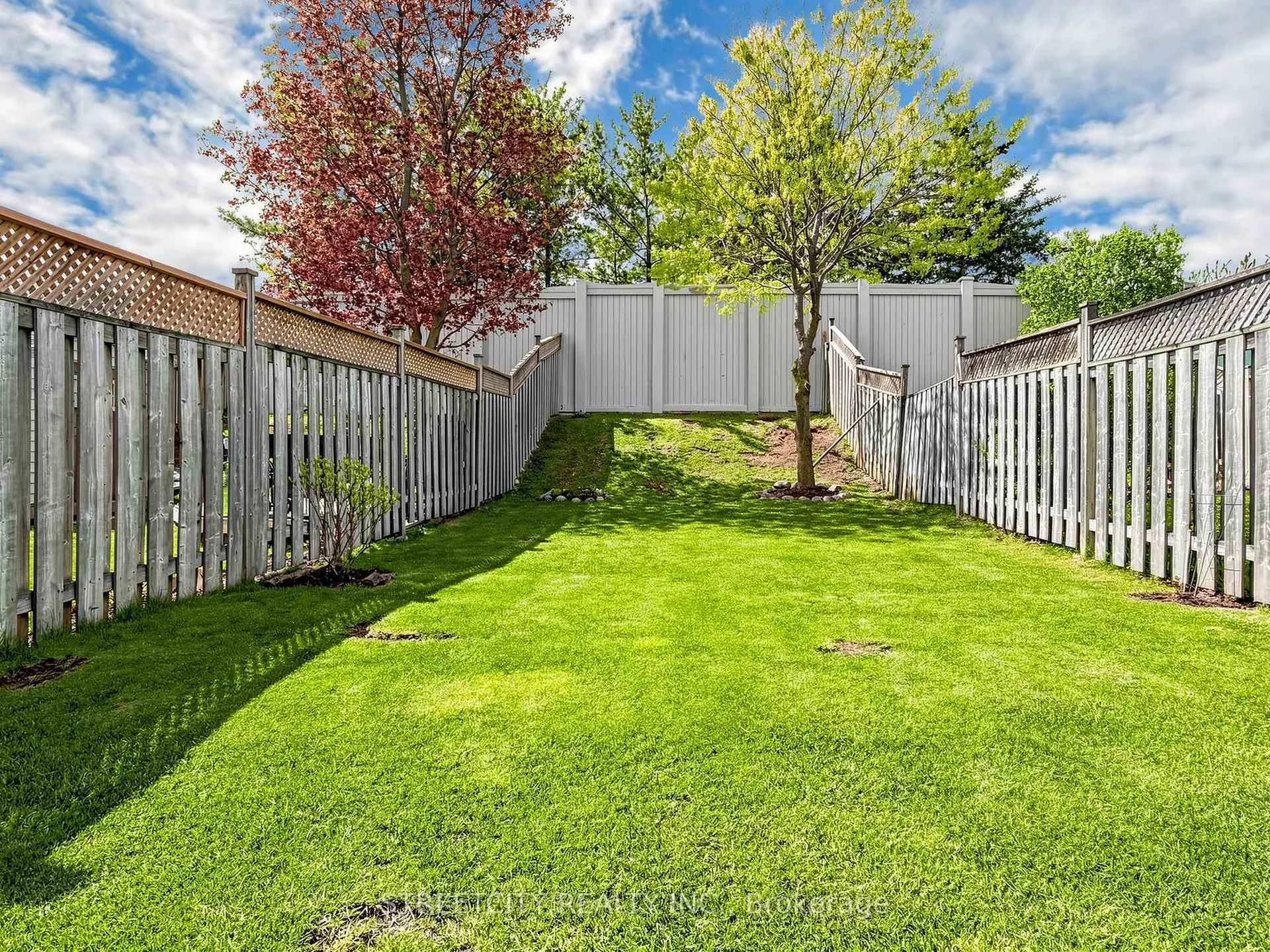Photo 50 of 78 Waterbury Street, Caledon, Bolton East — HOMEH