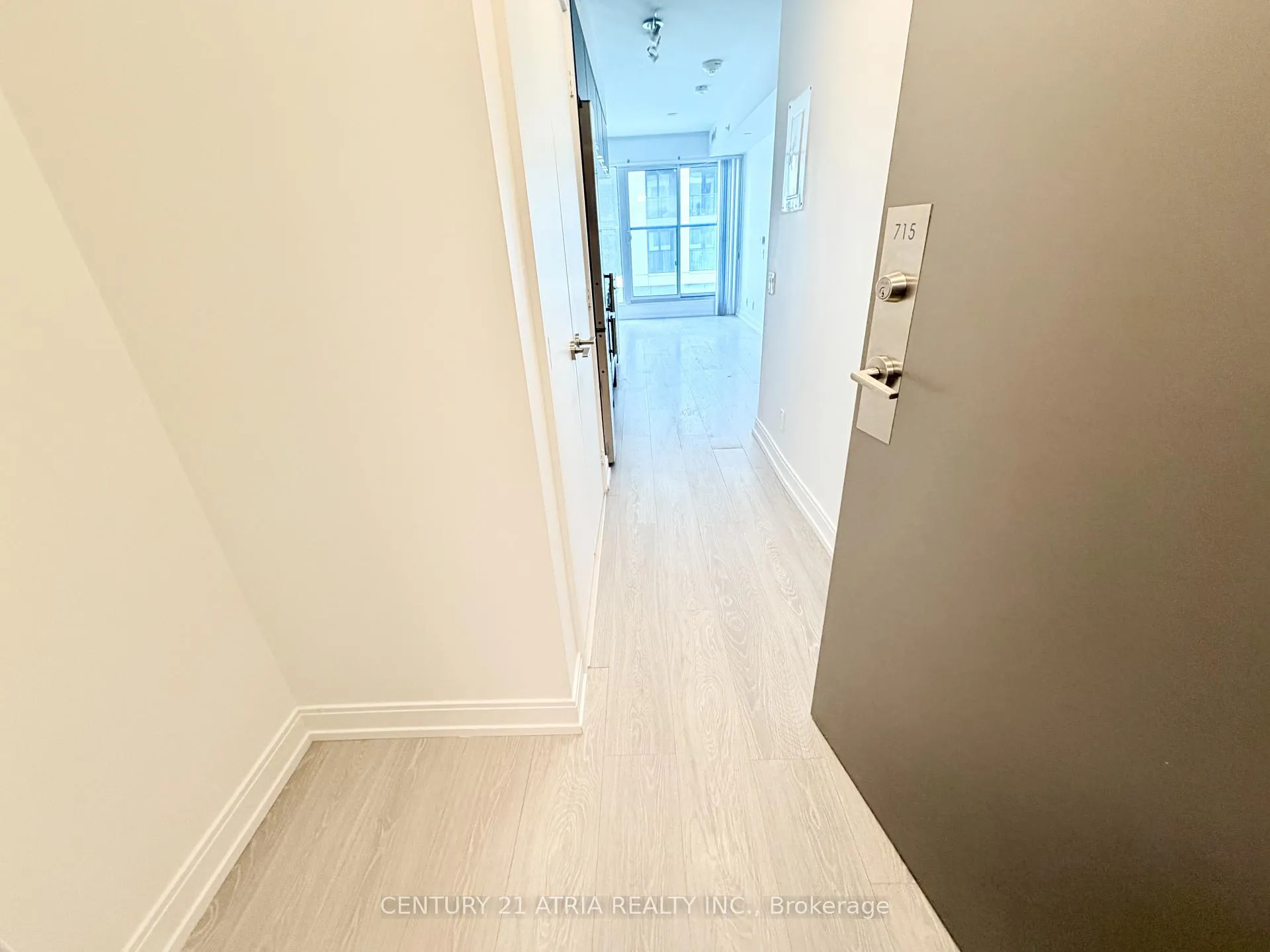 Photo 4 of Unit 715, 181 Dundas Street E, Toronto, Moss Park — HOMEH