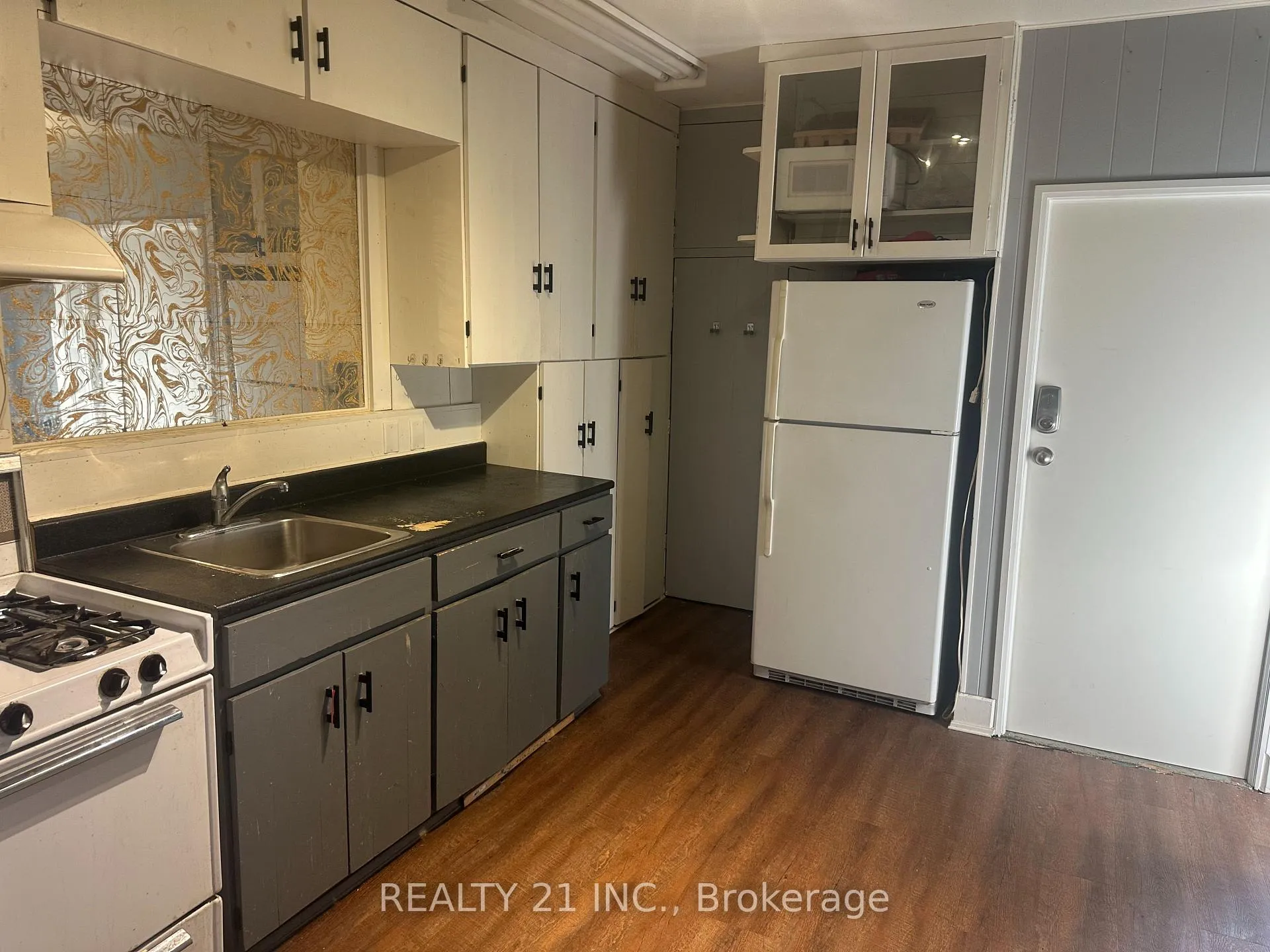 Photo 14 of Unit (Main), 60 Phillip Avenue, Scarborough, Birchcliffe-Cliffside — HOMEH