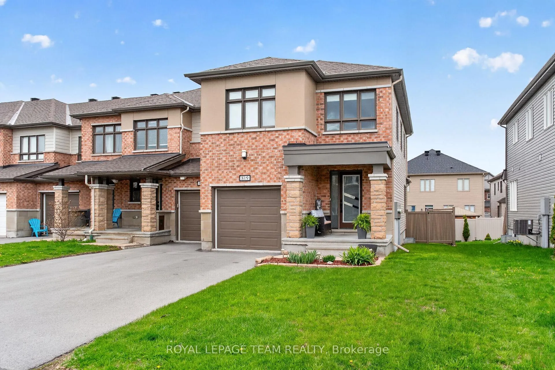 Photo 2 of 819 Stallion Crescent, Ottawa, Stittsville (South) — HOMEH