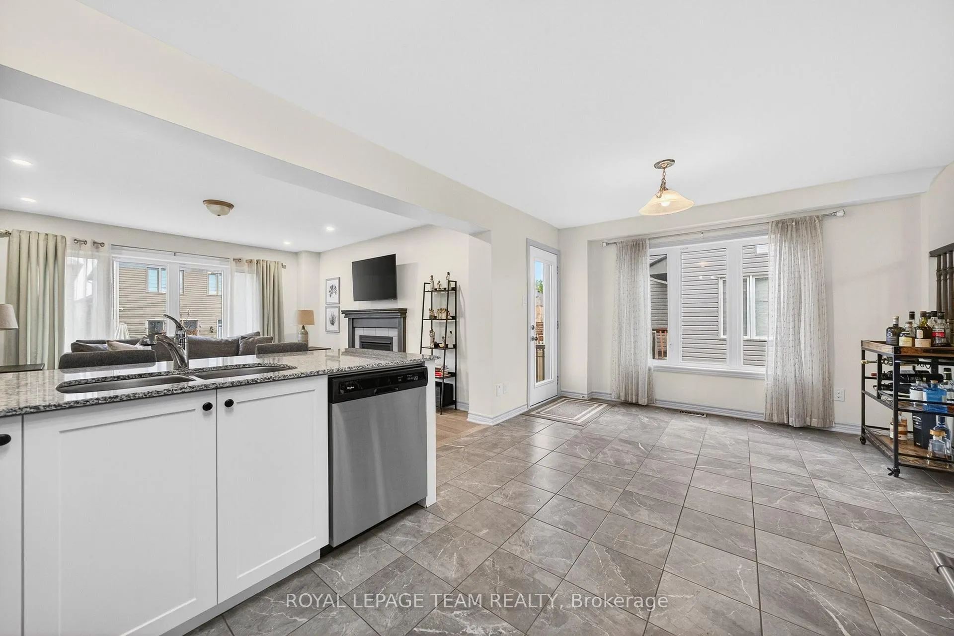 Photo 18 of 819 Stallion Crescent, Ottawa, Stittsville (South) — HOMEH