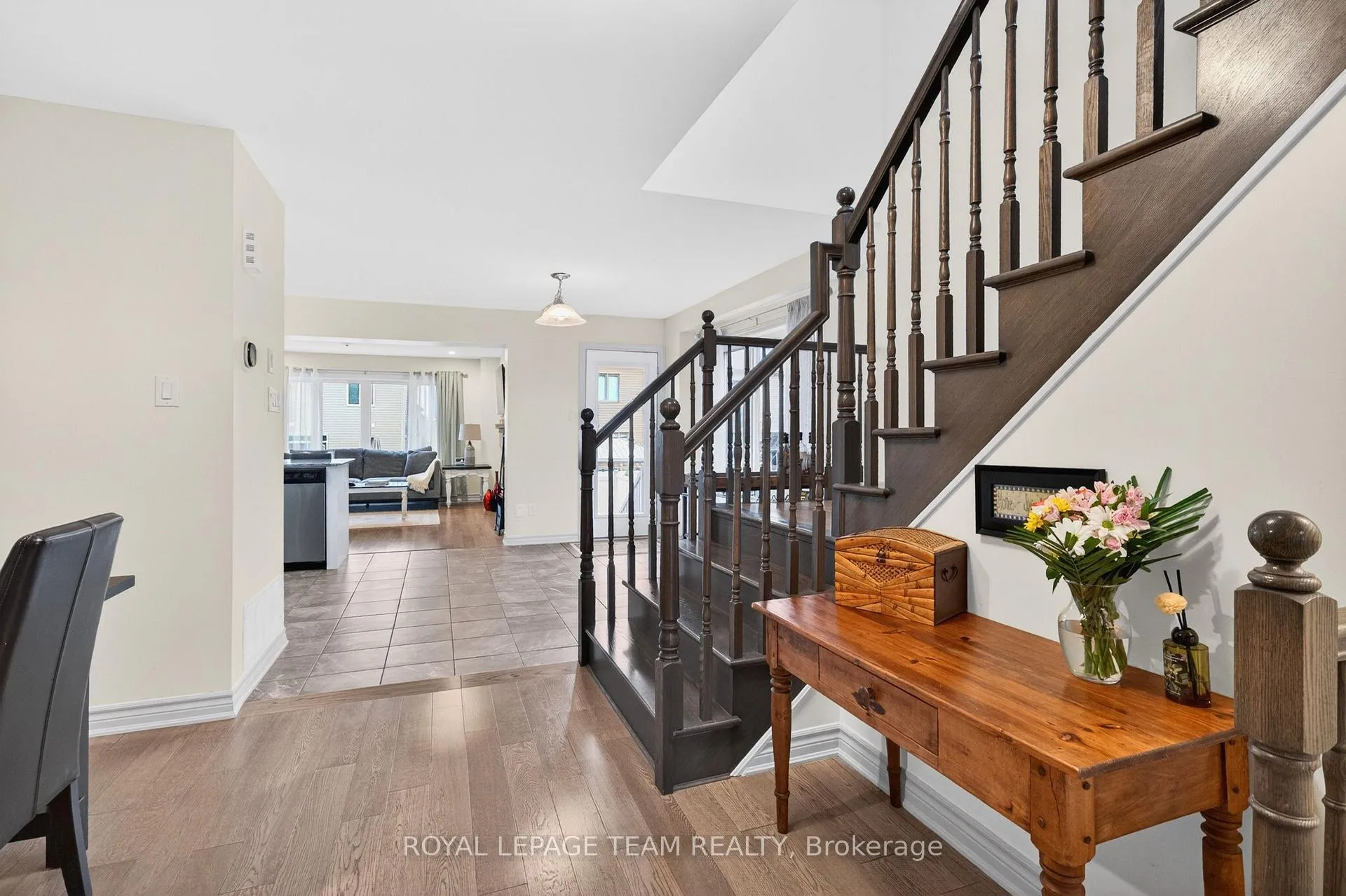 Photo 19 of 819 Stallion Crescent, Ottawa, Stittsville (South) — HOMEH
