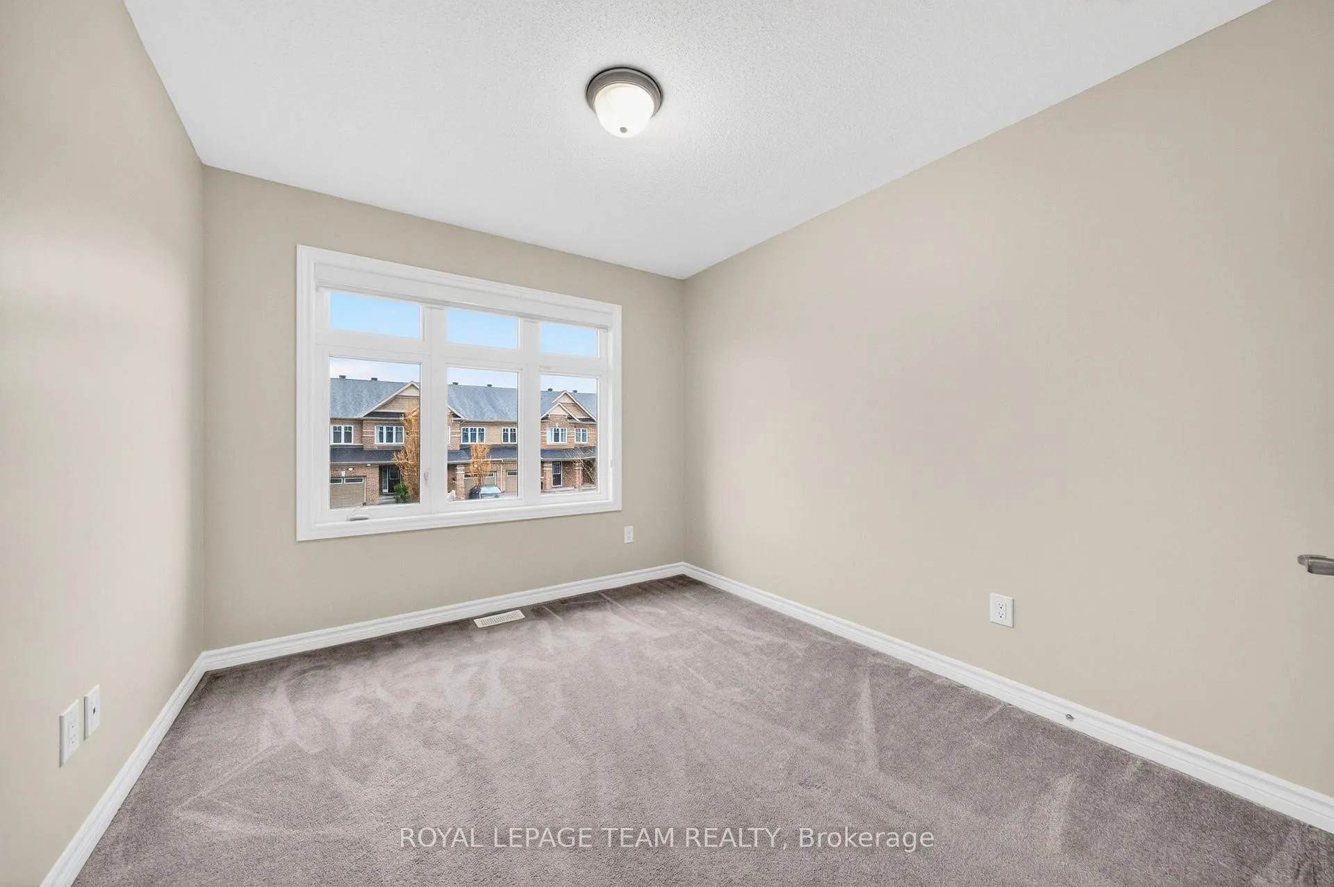 Photo 33 of 819 Stallion Crescent, Ottawa, Stittsville (South) — HOMEH