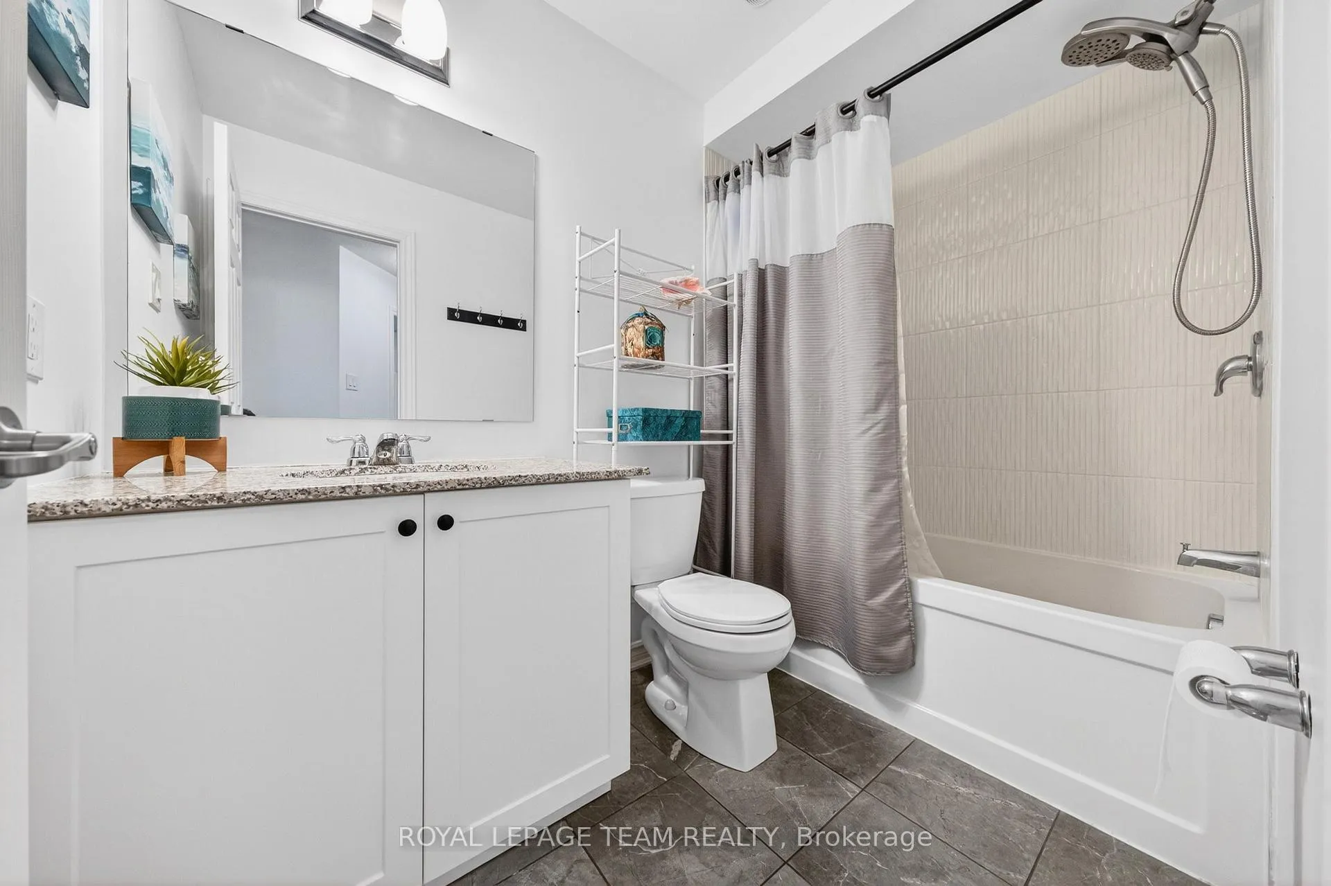 Photo 36 of 819 Stallion Crescent, Ottawa, Stittsville (South) — HOMEH