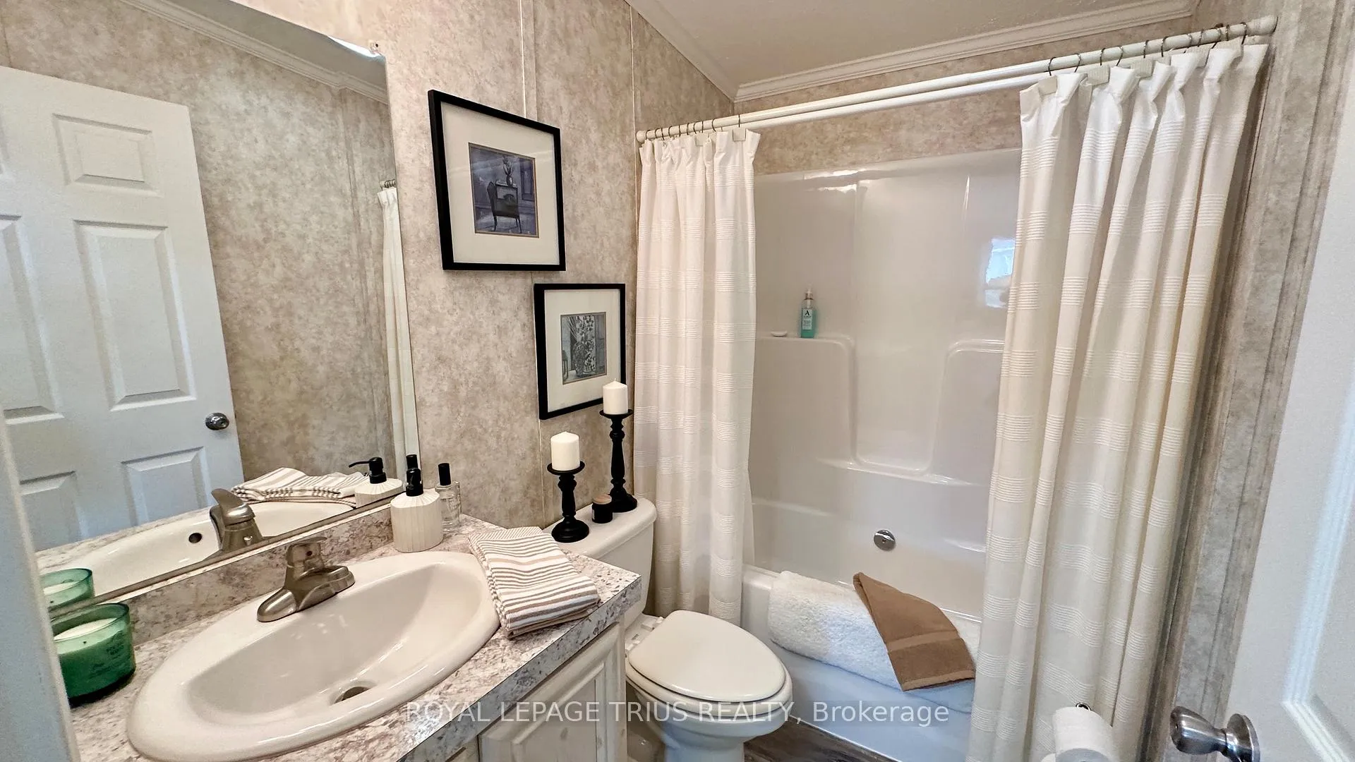 Photo 31 of 4 Cricklewood Crescent, Markham, Royal Orchard — HOMEH