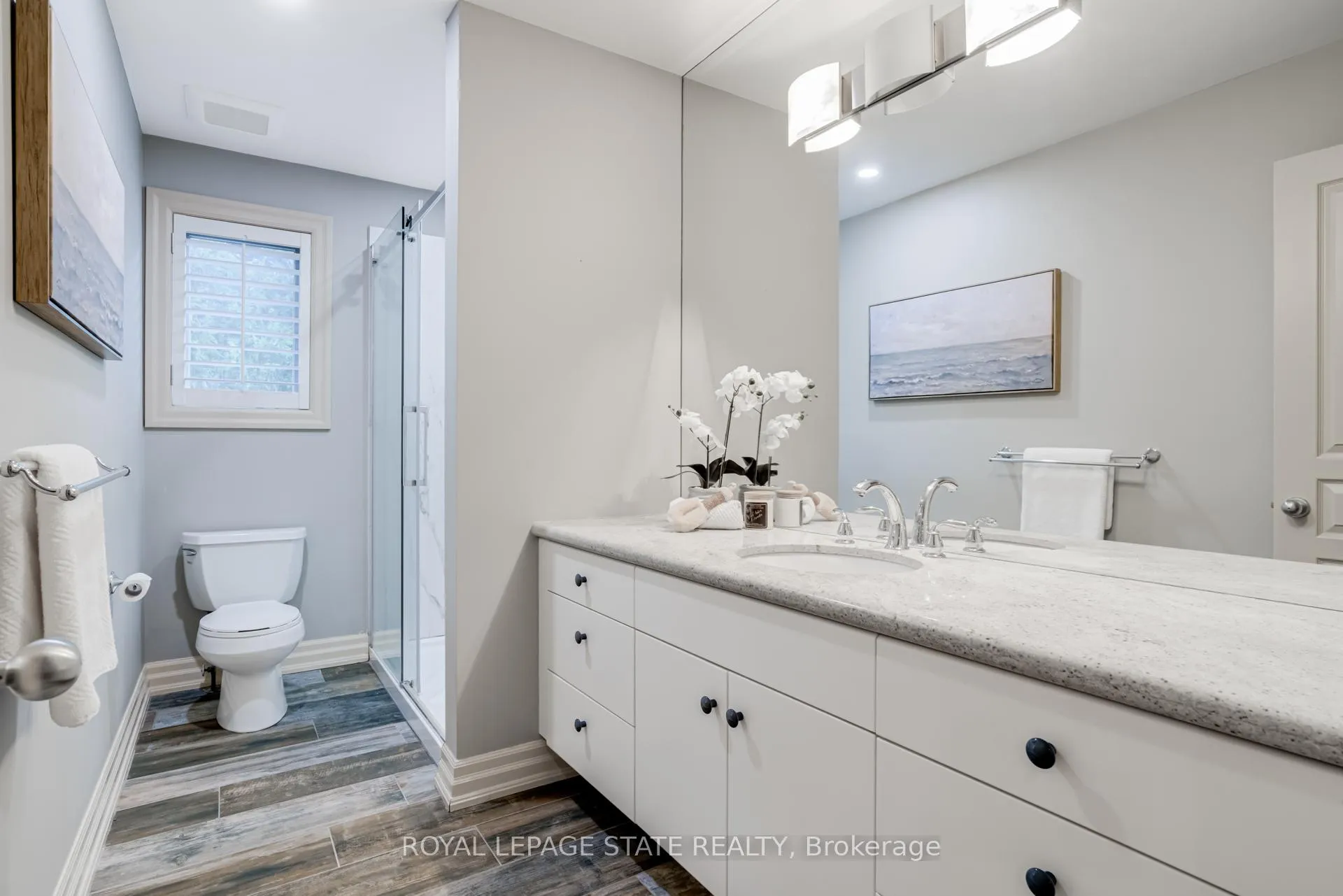 Photo 26 of 34 Harrington Place, Hamilton, Ancaster — HOMEH