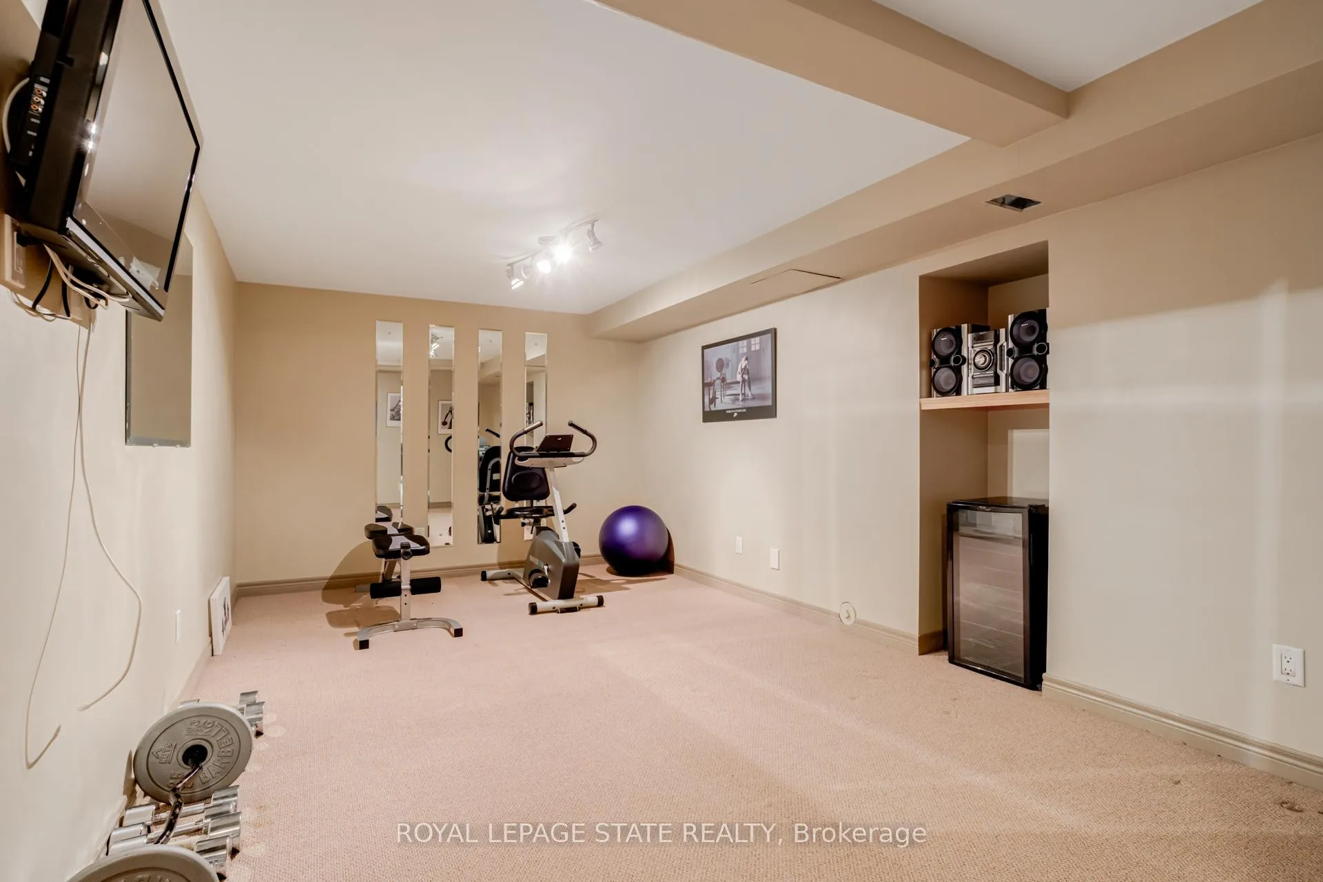 Photo 34 of 34 Harrington Place, Hamilton, Ancaster — HOMEH