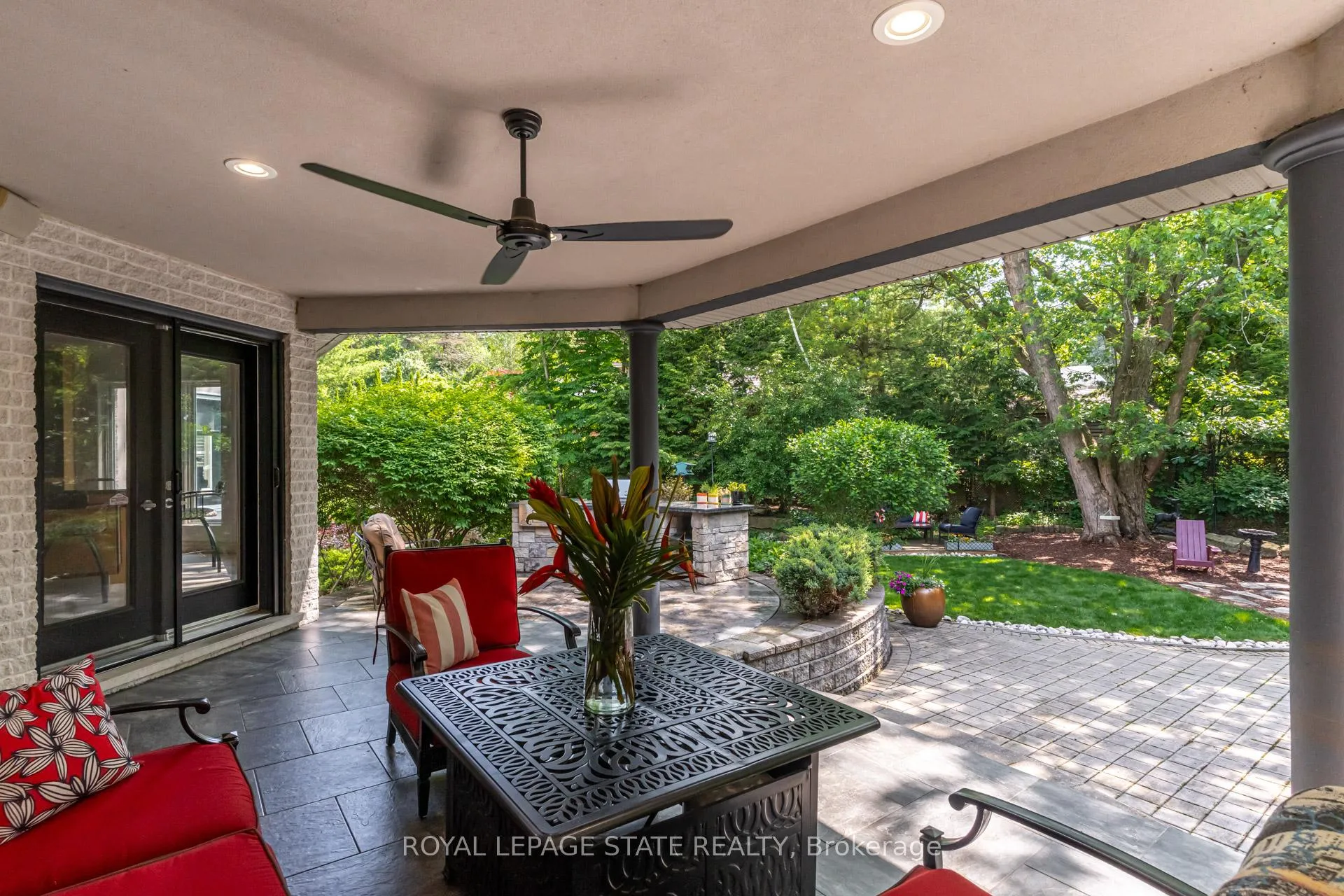 Photo 38 of 34 Harrington Place, Hamilton, Ancaster — HOMEH