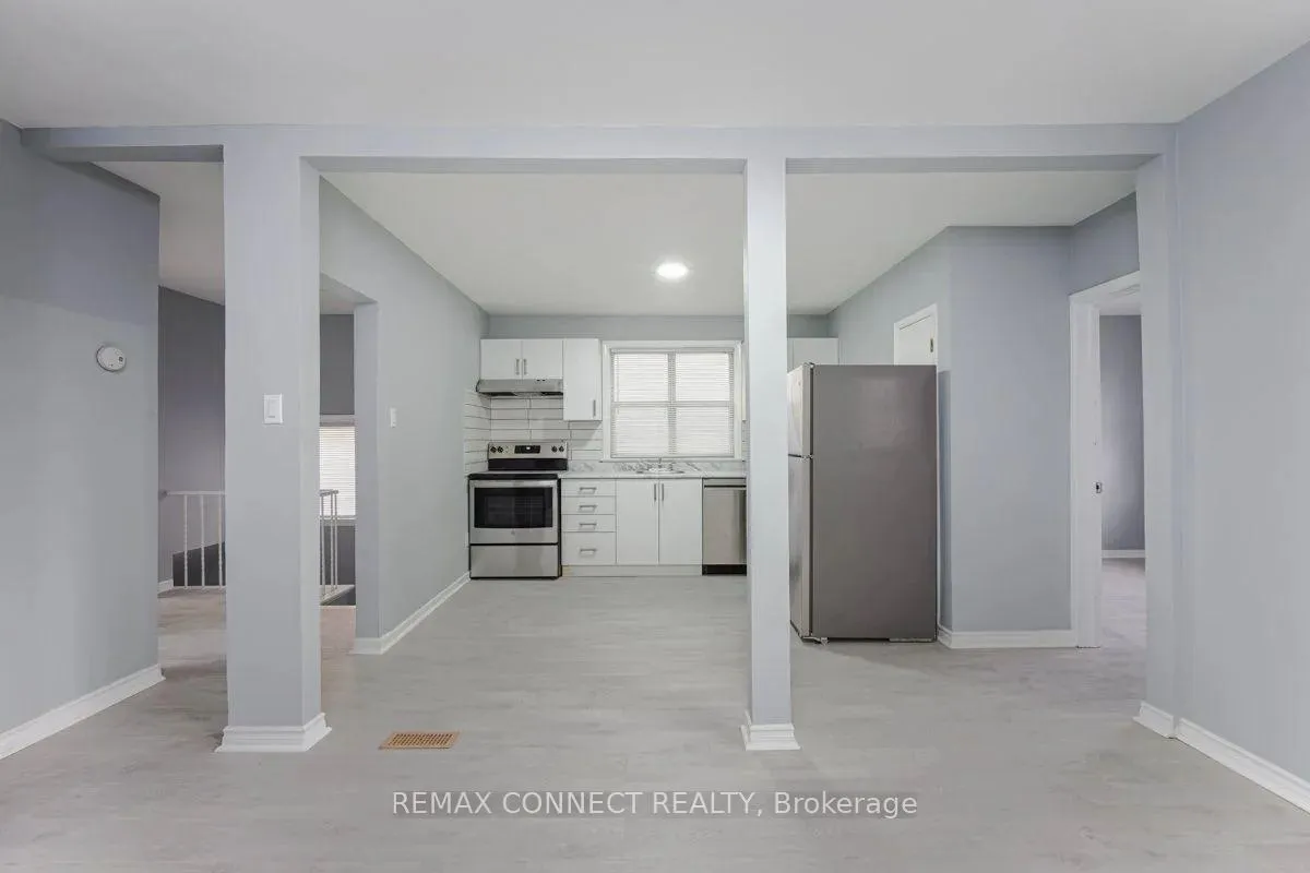 Photo 2 of Unit 2nd, 50 Palmerston Avenue, Toronto, Trinity-Bellwoods — HOMEH