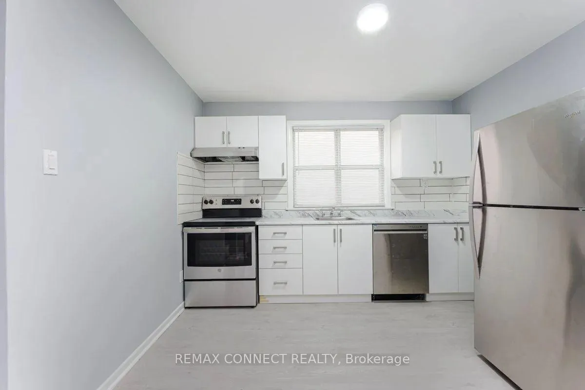 Photo 4 of Unit 2nd, 50 Palmerston Avenue, Toronto, Trinity-Bellwoods — HOMEH