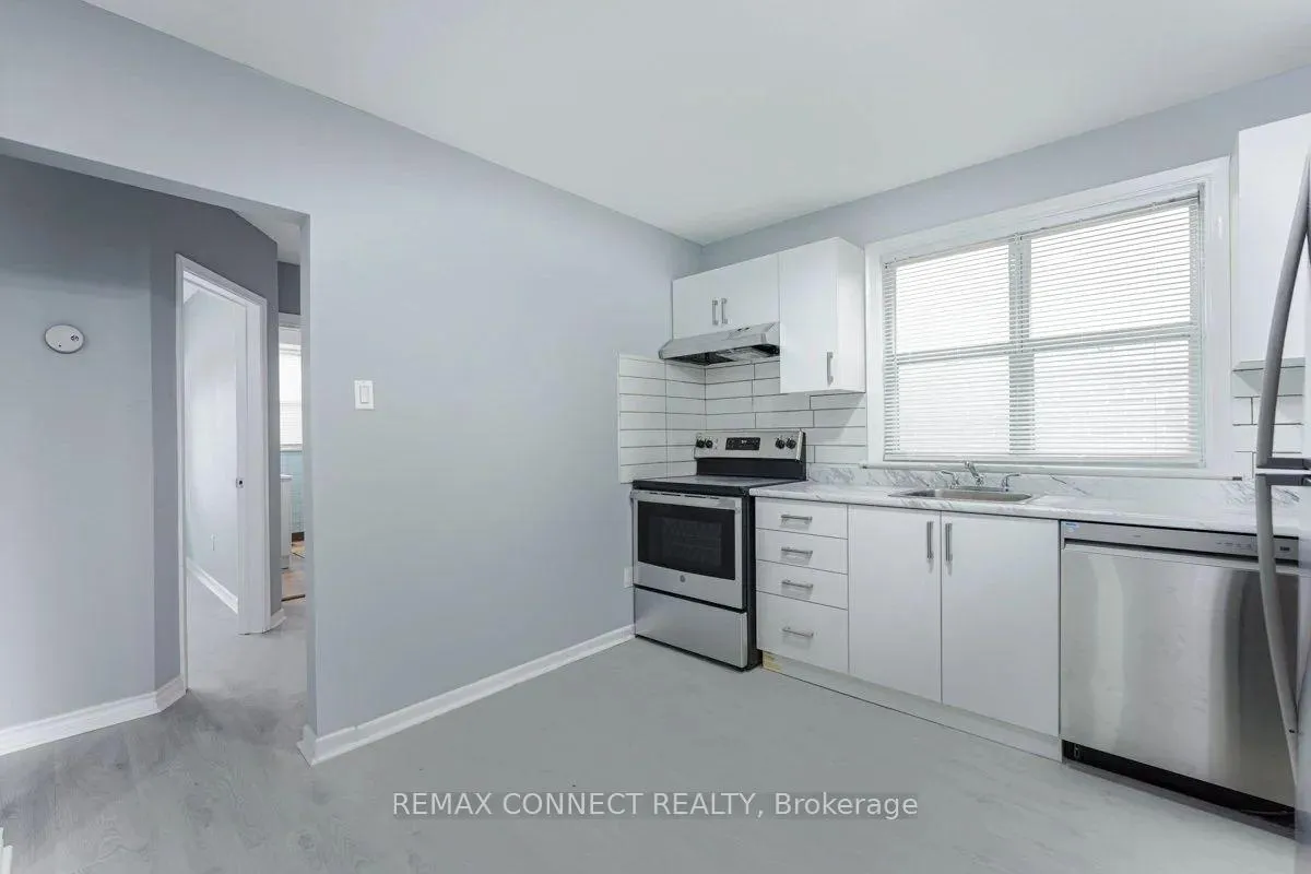 Photo 7 of Unit 2nd, 50 Palmerston Avenue, Toronto, Trinity-Bellwoods — HOMEH