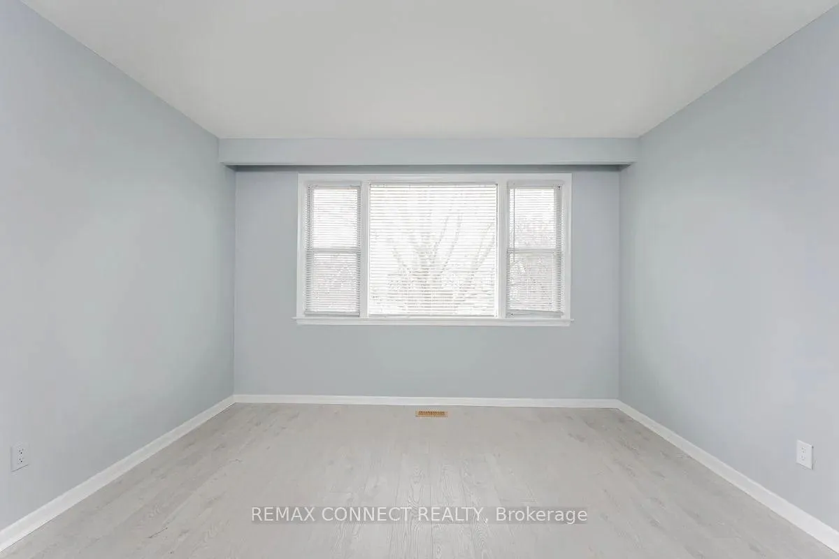 Photo 12 of Unit 2nd, 50 Palmerston Avenue, Toronto, Trinity-Bellwoods — HOMEH