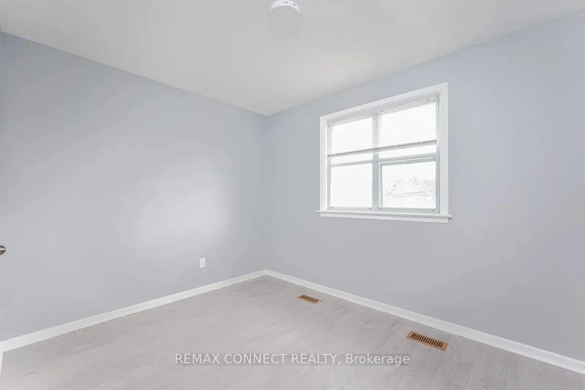 Photo 14 of Unit 2nd, 50 Palmerston Avenue, Toronto, Trinity-Bellwoods — HOMEH