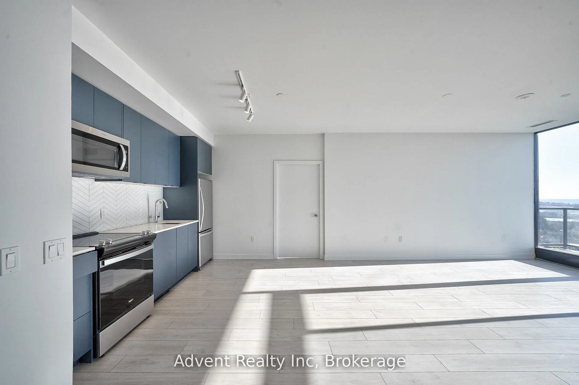 Photo 6 of Unit PH1803, 1606 Charles Street, Whitby, Port Whitby — HOMEH