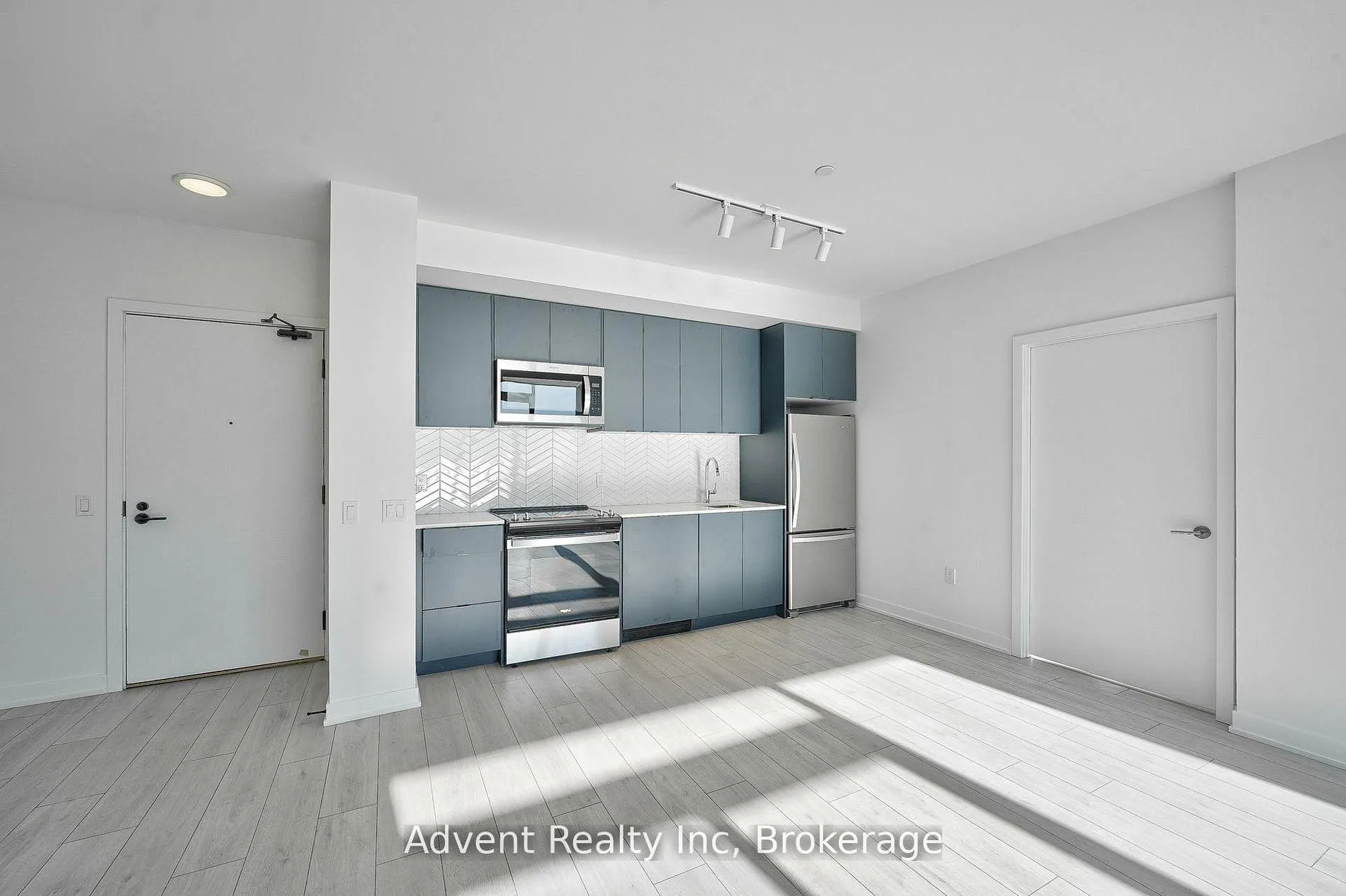 Photo 8 of Unit PH1803, 1606 Charles Street, Whitby, Port Whitby — HOMEH