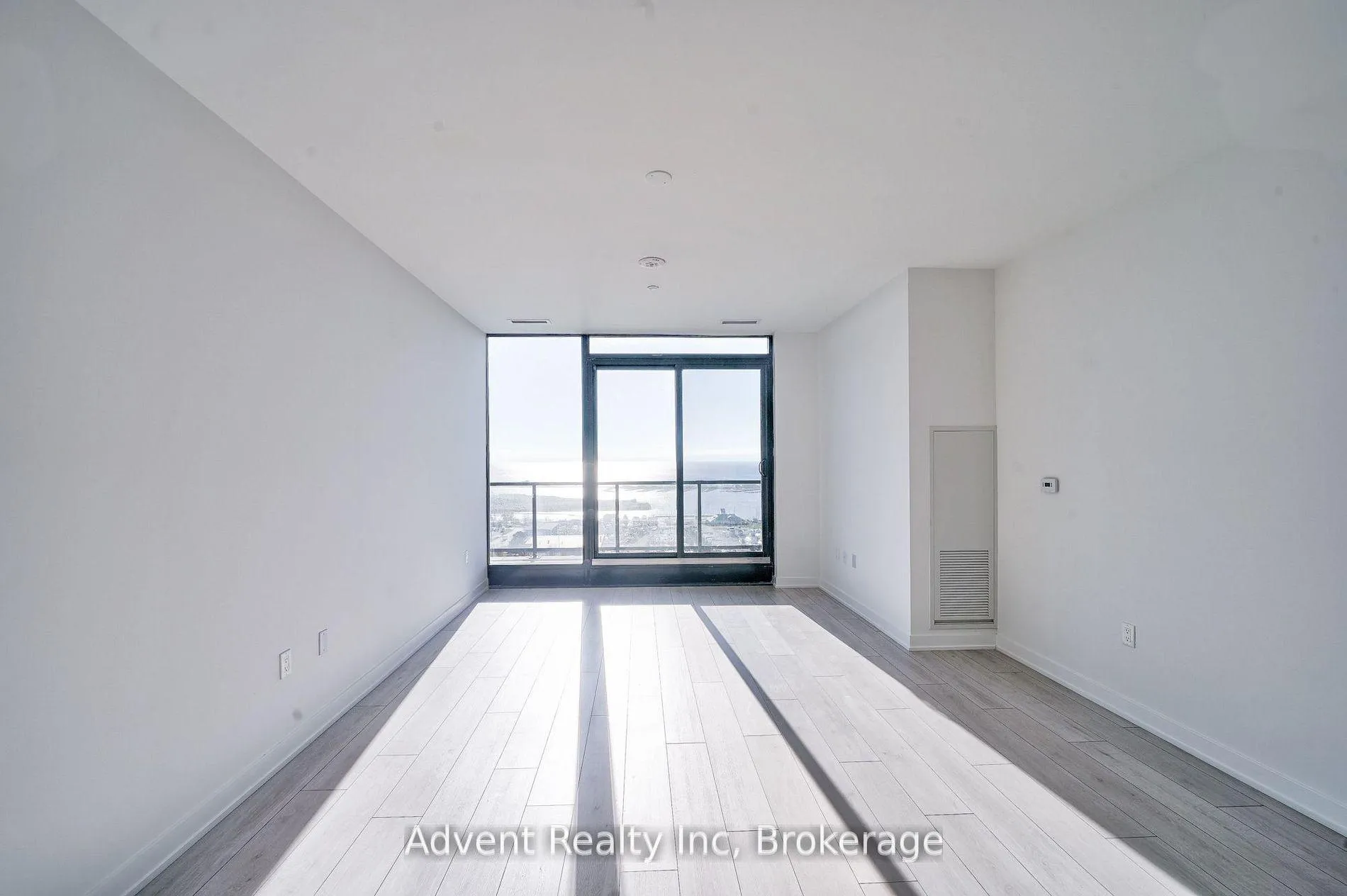 Photo 12 of Unit PH1803, 1606 Charles Street, Whitby, Port Whitby — HOMEH