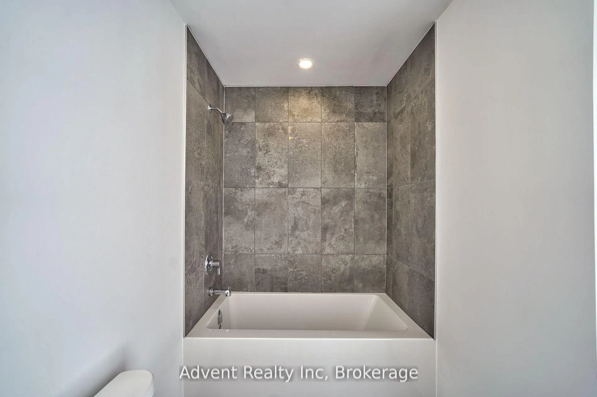 Photo 18 of Unit PH1803, 1606 Charles Street, Whitby, Port Whitby — HOMEH