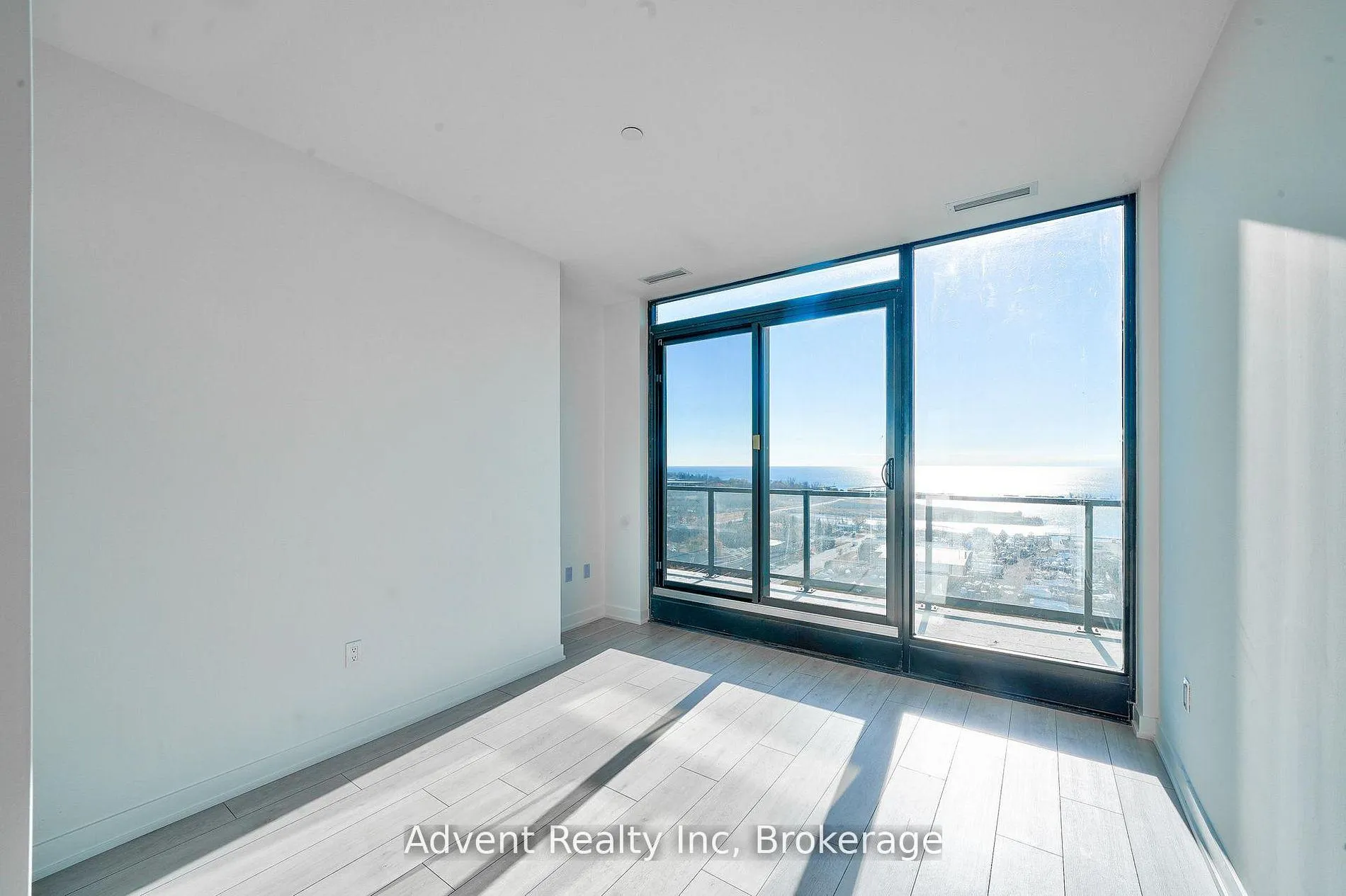 Photo 25 of Unit PH1803, 1606 Charles Street, Whitby, Port Whitby — HOMEH