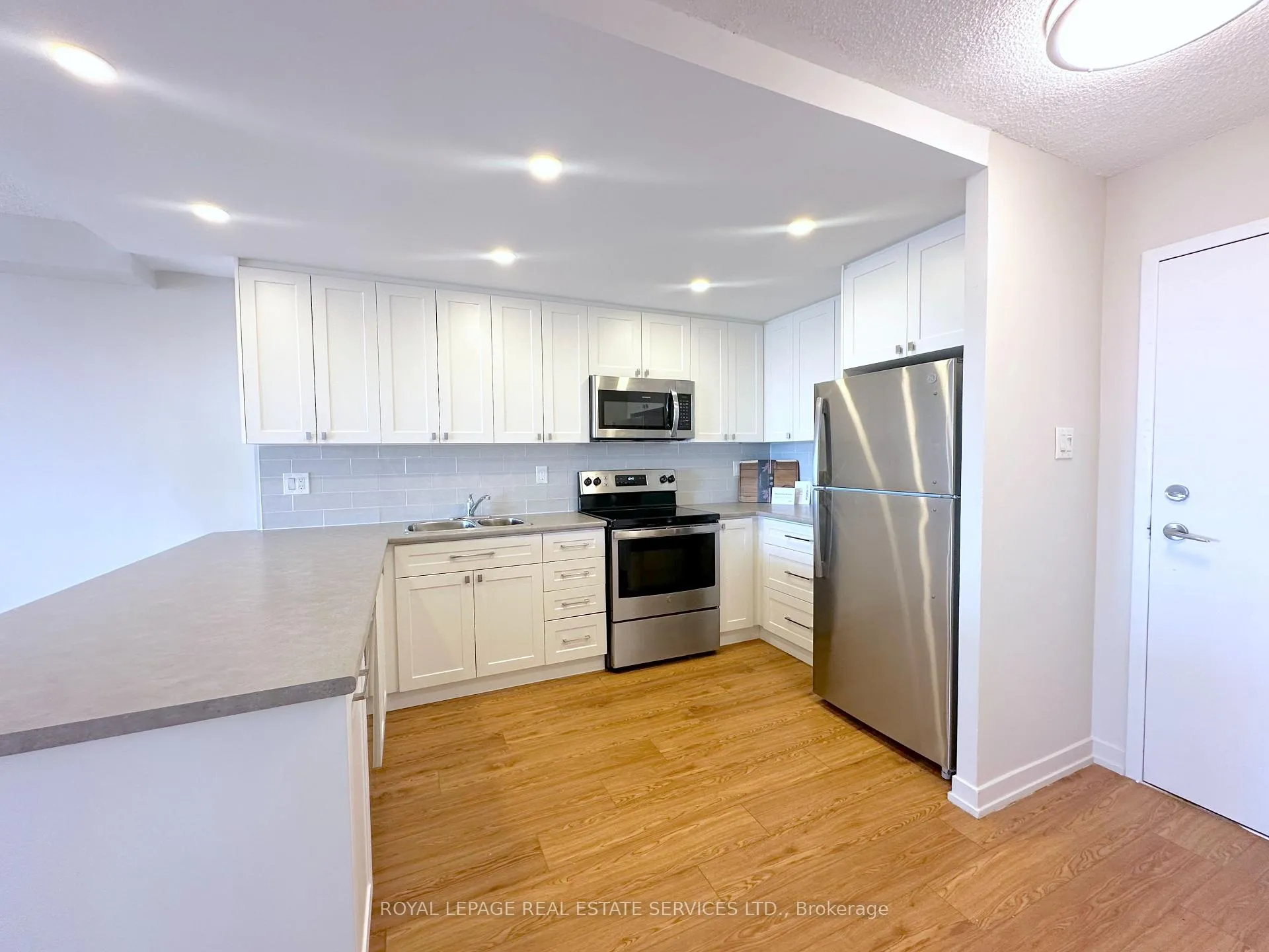 Photo 2 of Unit 1112, 190 Clark Boulevard, Brampton, Queen Street Corridor — HOMEH